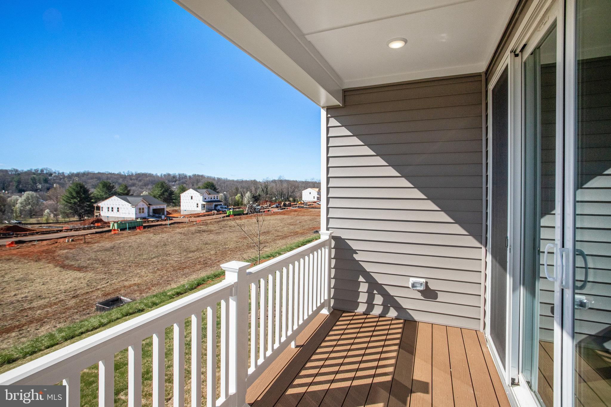 ROUND HILL MEADOWS - Residential