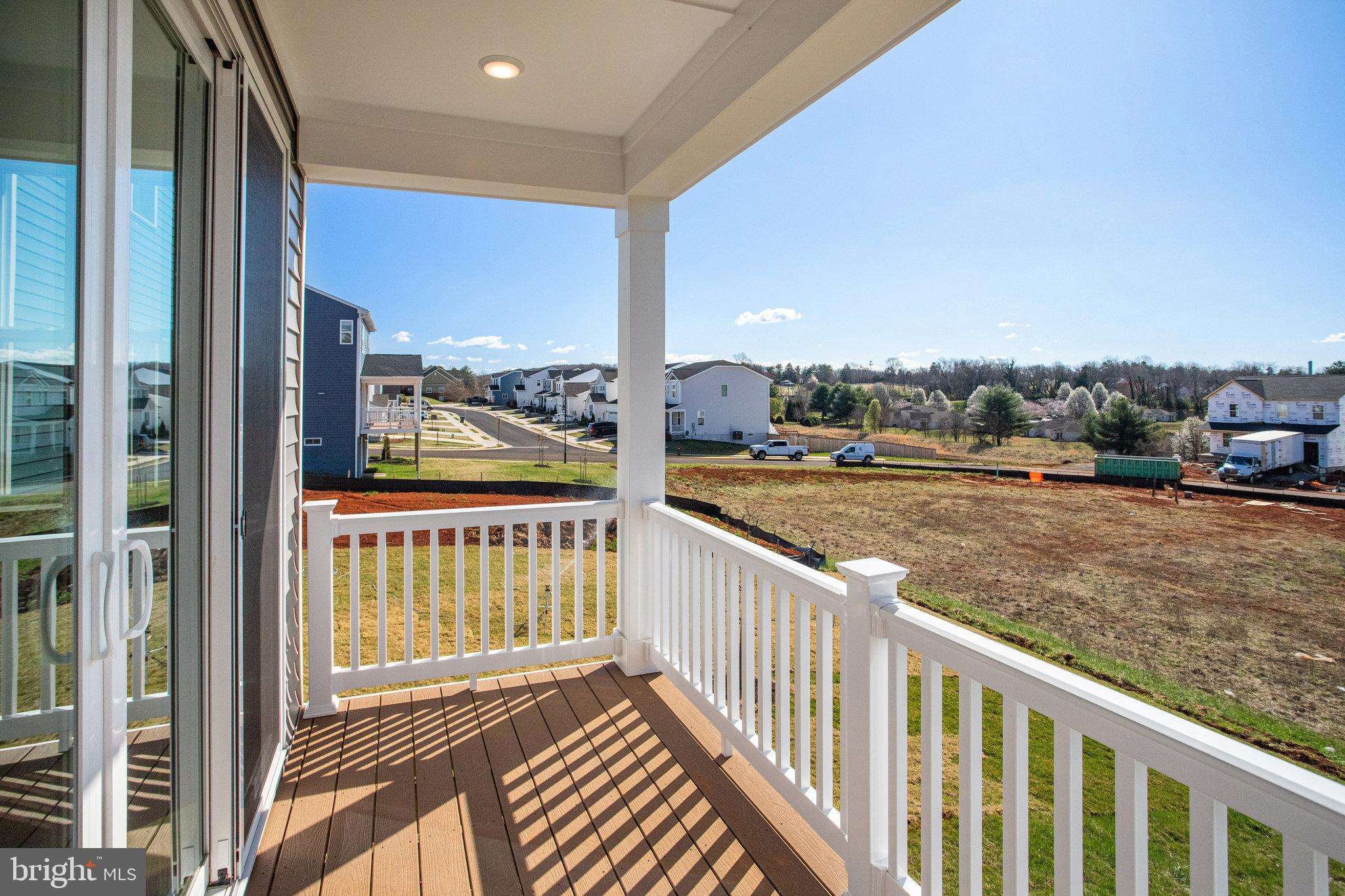 ROUND HILL MEADOWS - Residential