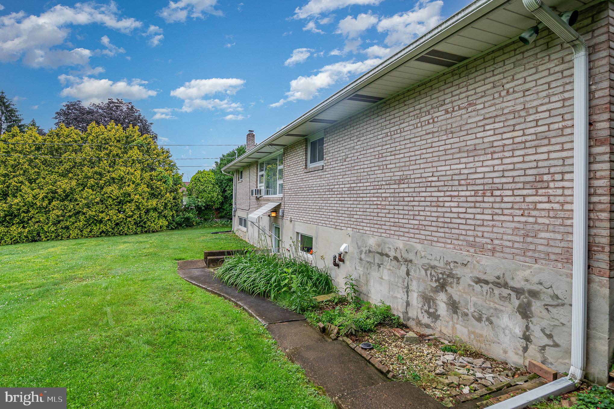 DREXEL HILLS - Residential Lease