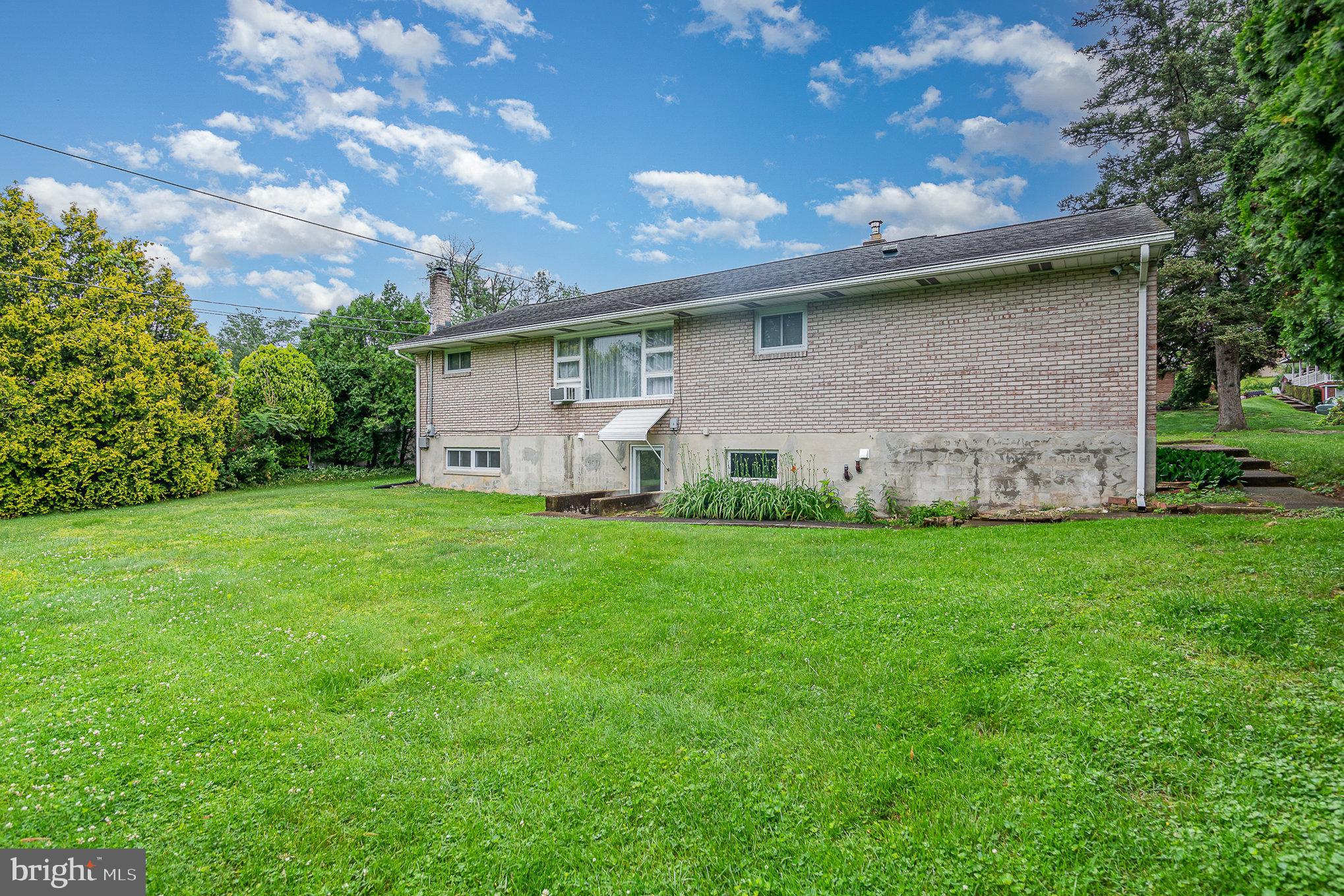 DREXEL HILLS - Residential Lease