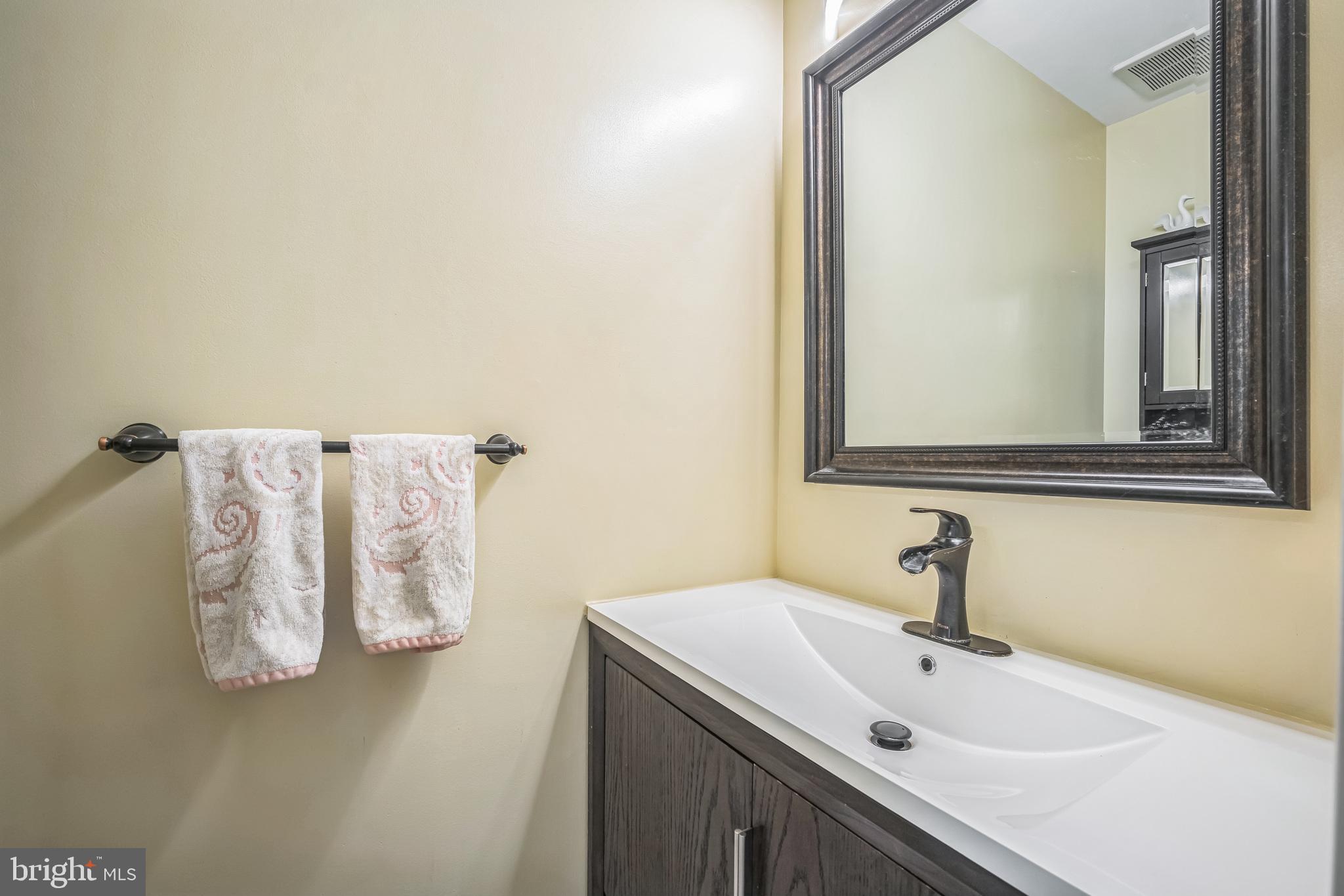 PROMONTORY OAKS - Residential