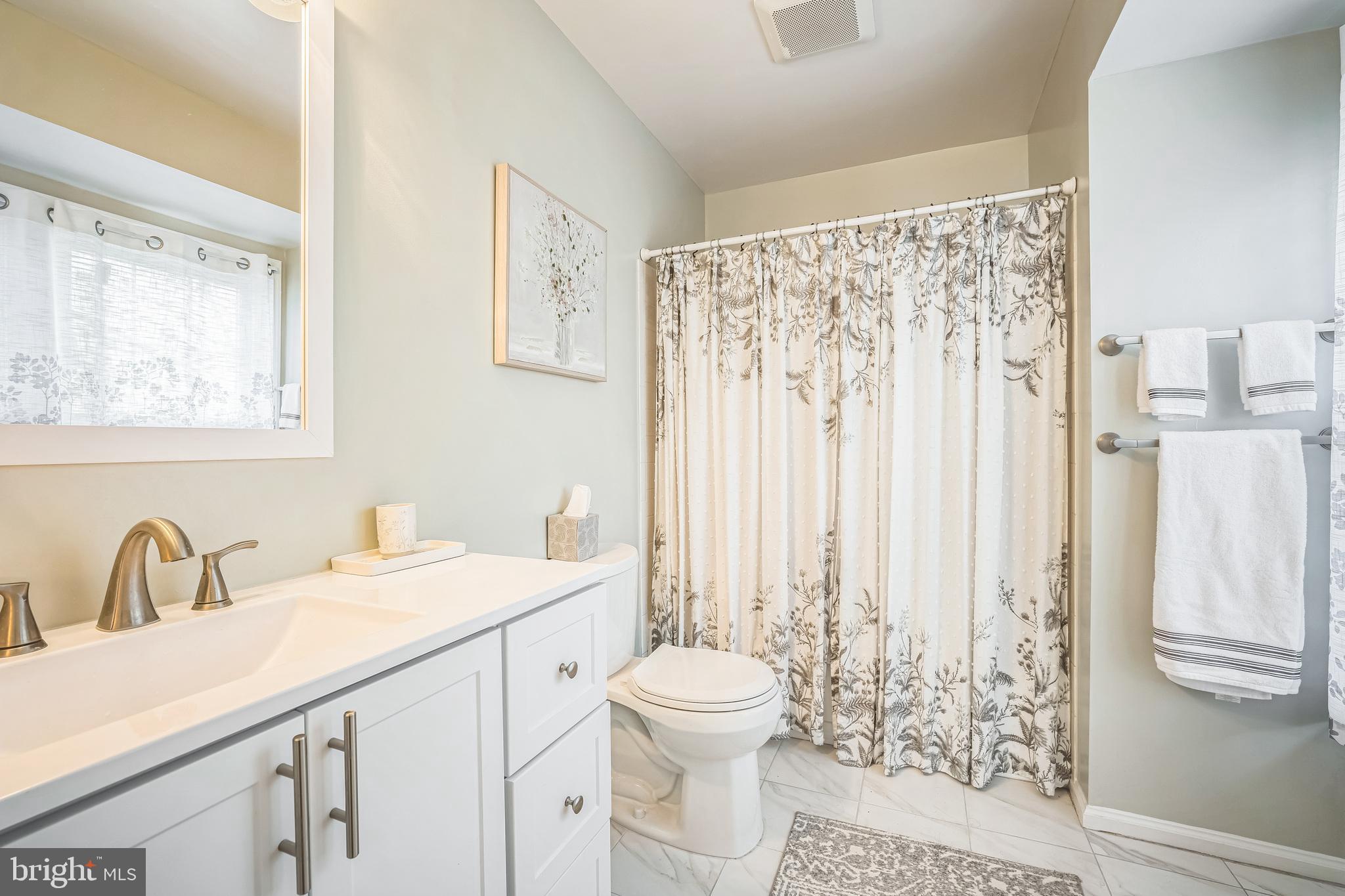 PROMONTORY OAKS - Residential