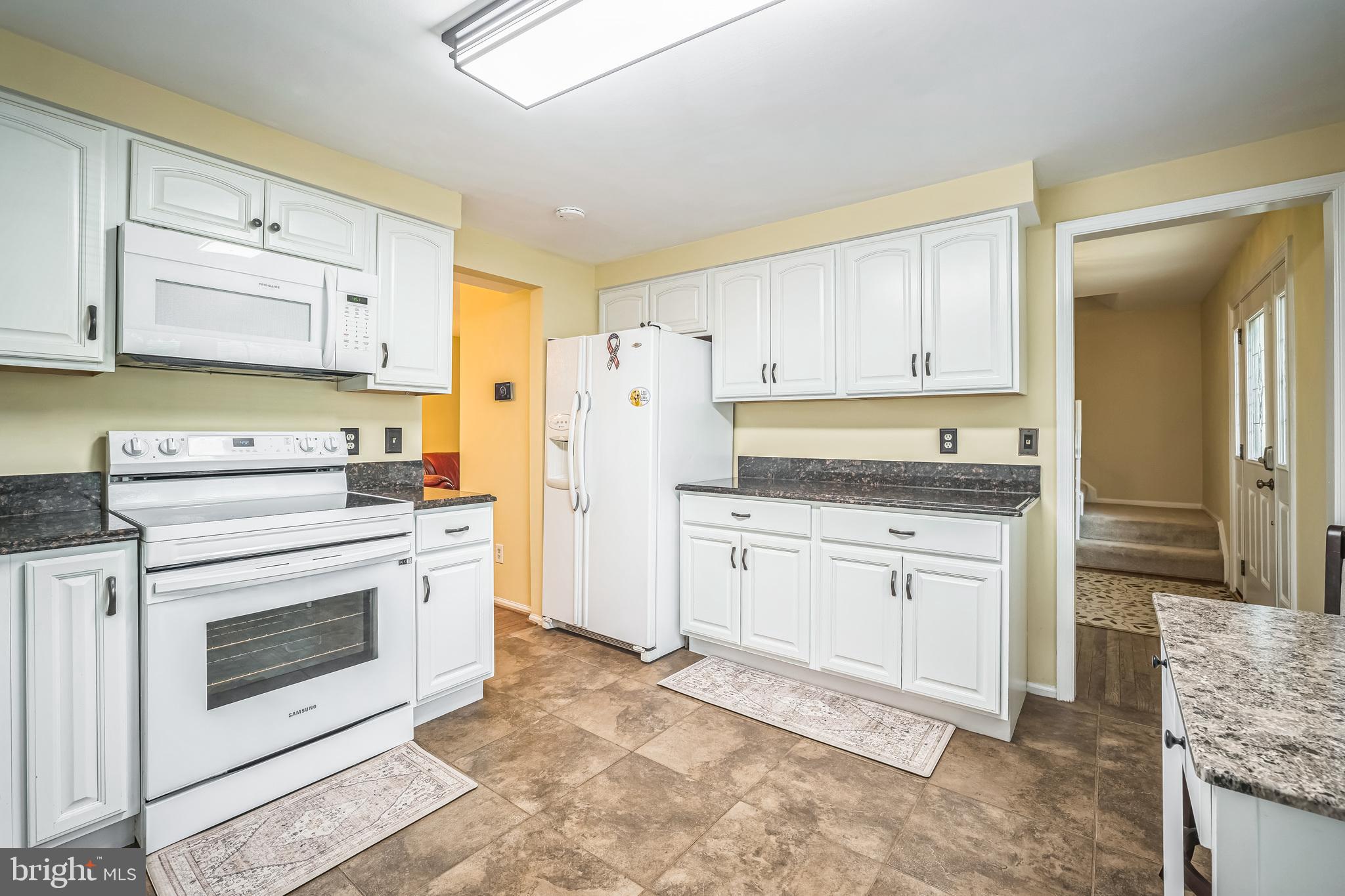 PROMONTORY OAKS - Residential