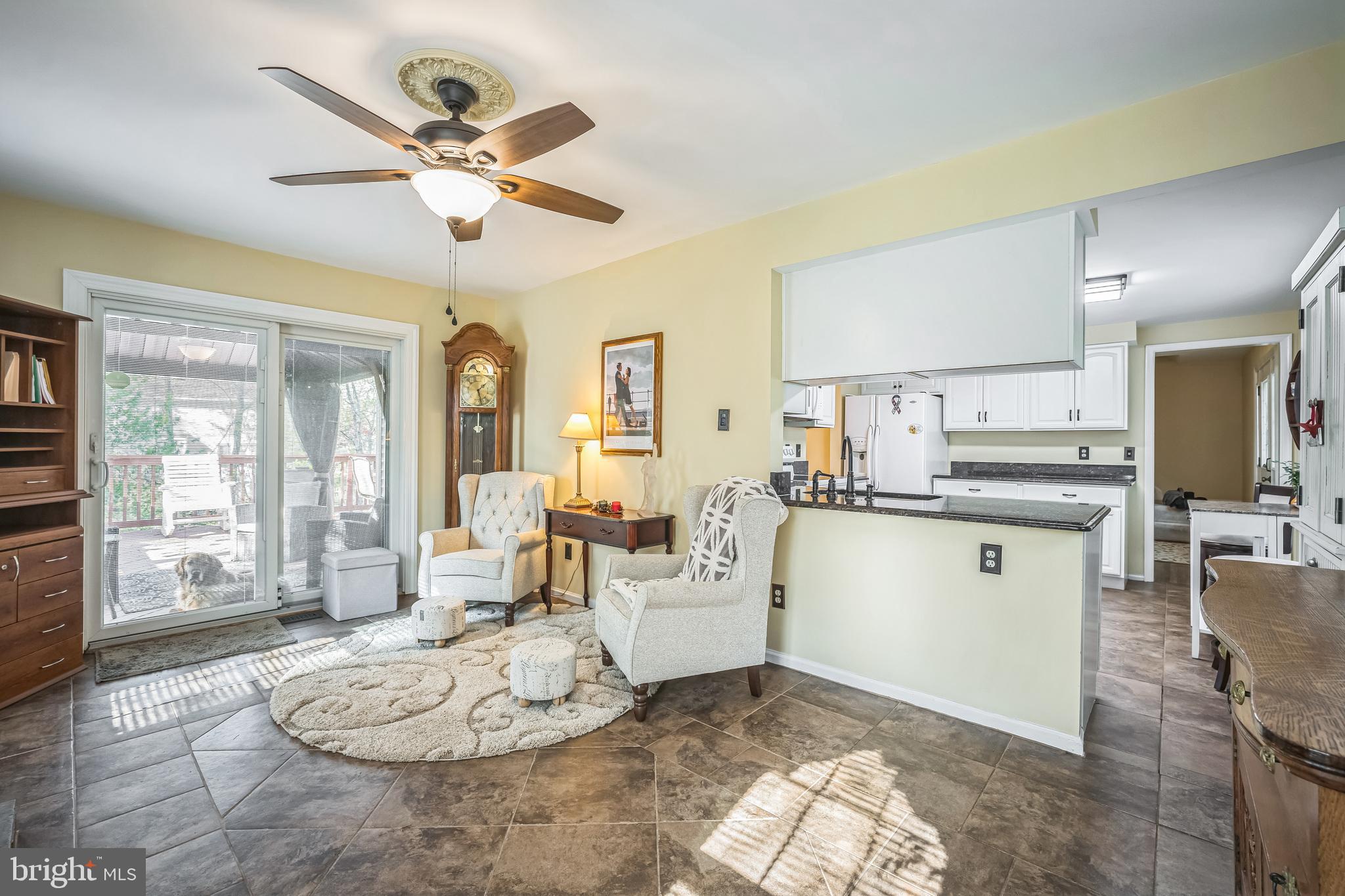 PROMONTORY OAKS - Residential