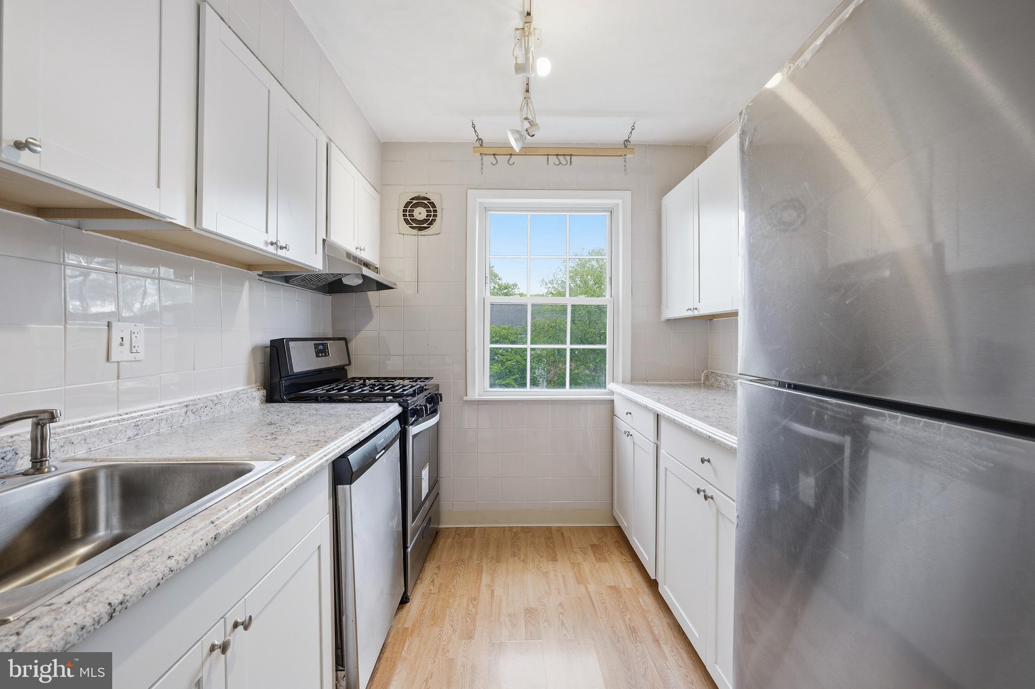 FOXCROFT COLONY - Residential