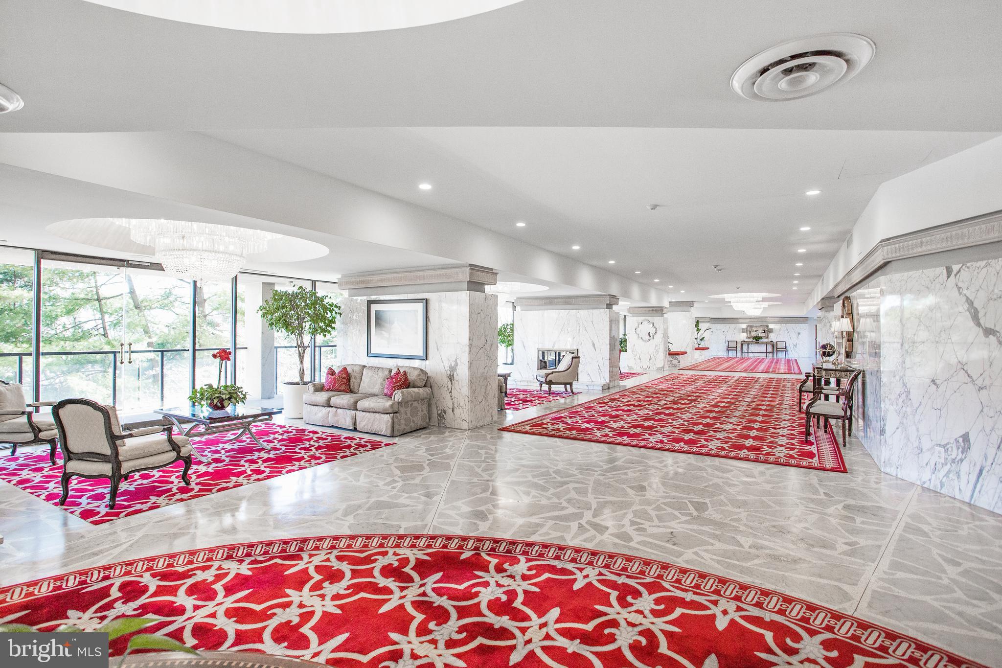 ARLINGTON RIDGE - Residential