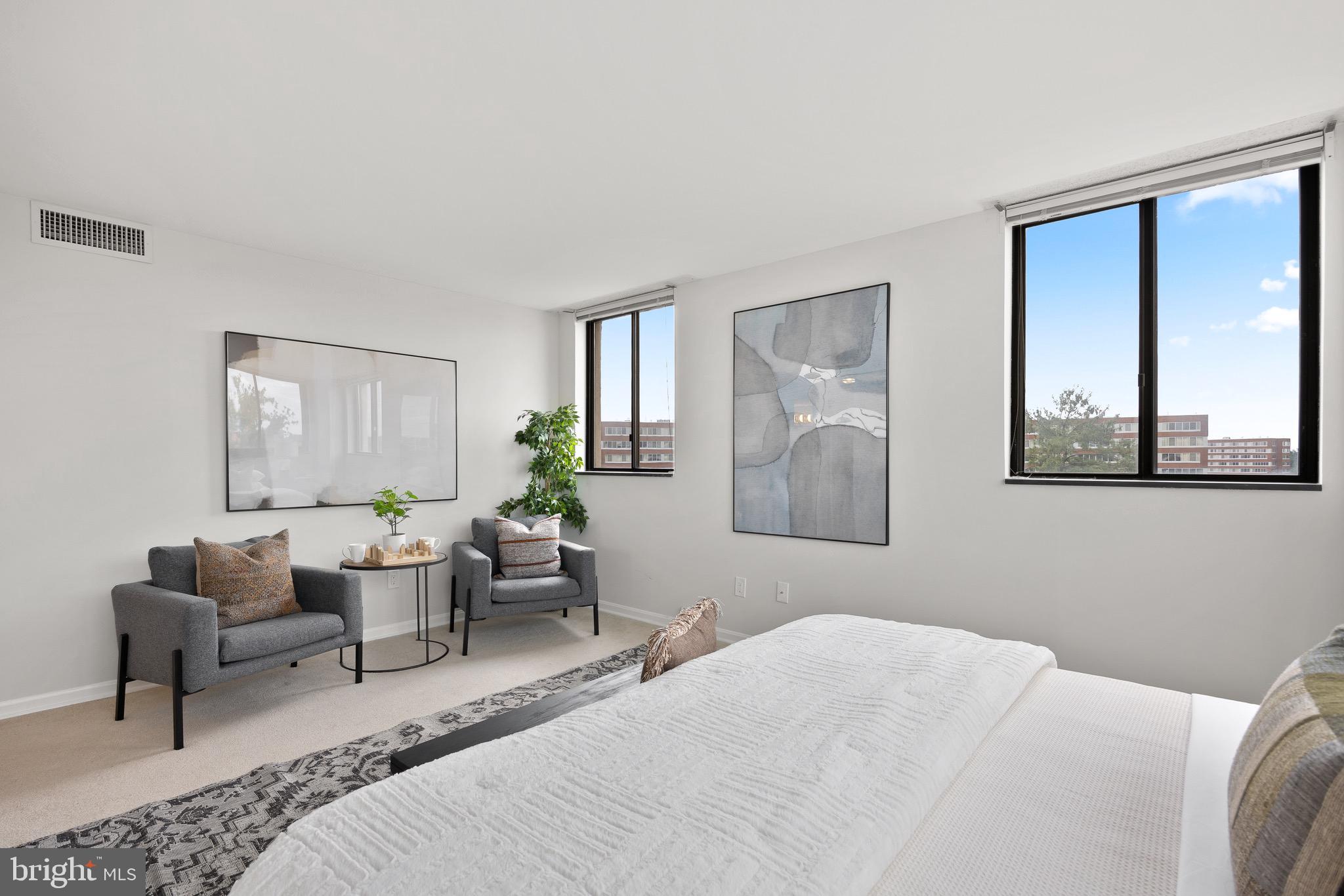 ARLINGTON RIDGE - Residential