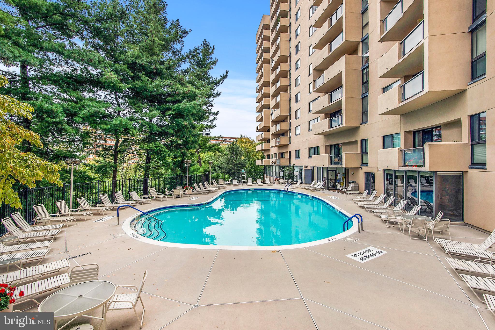 ARLINGTON RIDGE - Residential