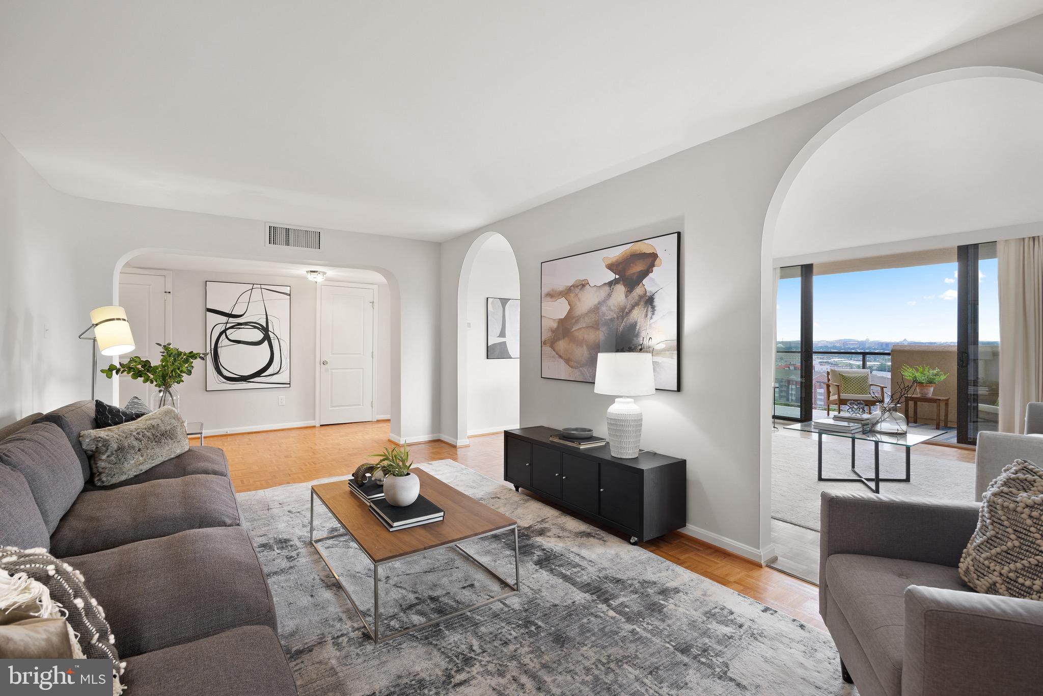 ARLINGTON RIDGE - Residential