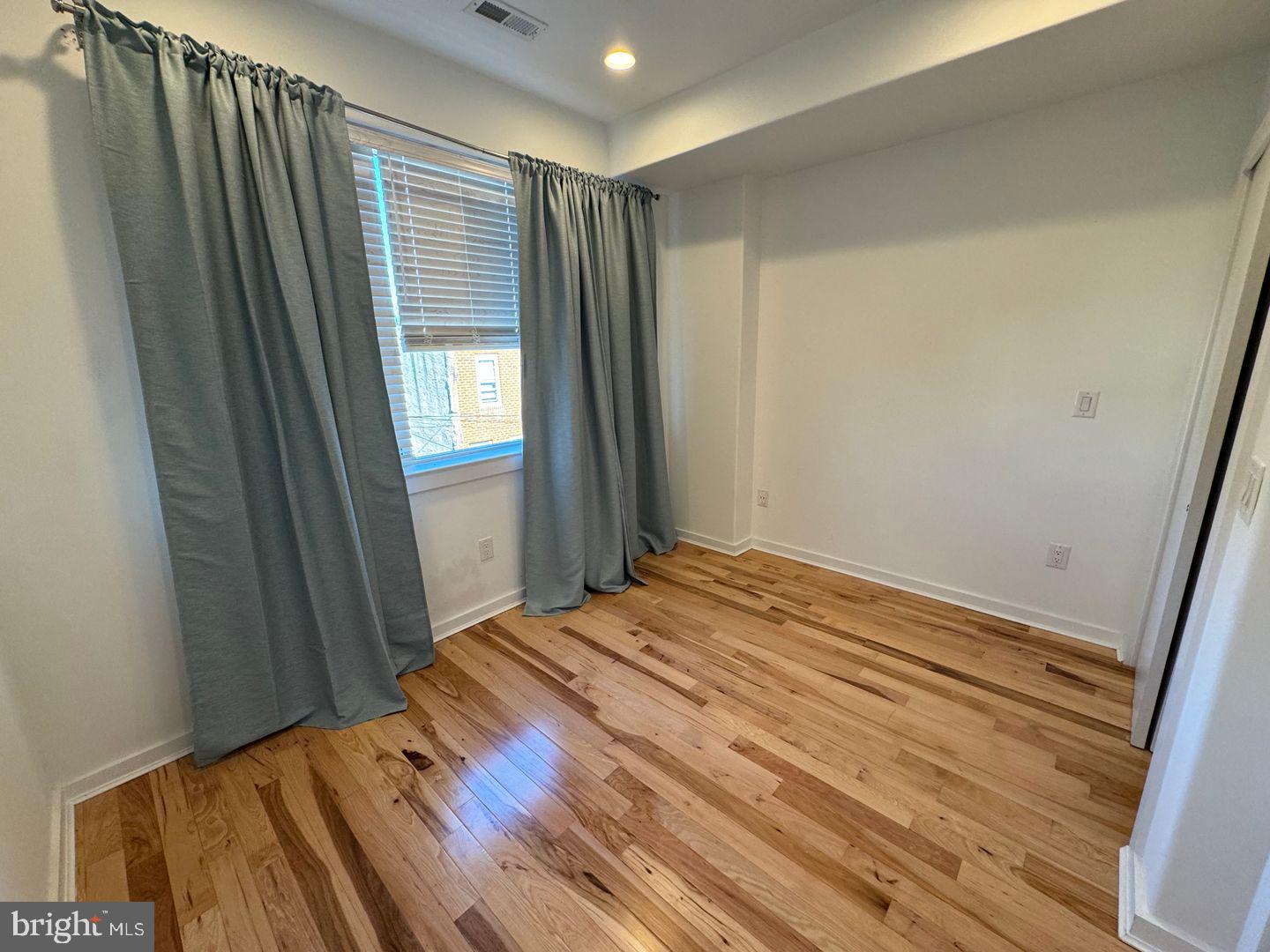 GRAYS FERRY - Residential Lease