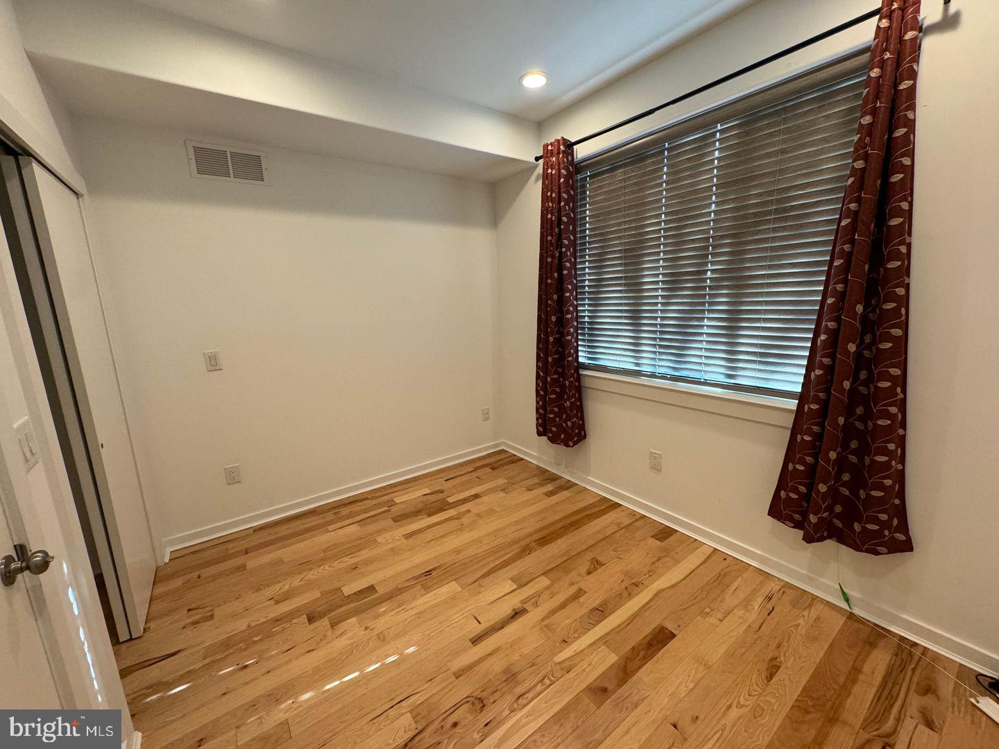 GRAYS FERRY - Residential Lease