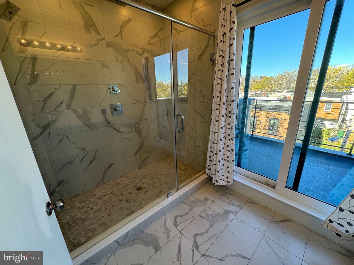 GRAYS FERRY - Residential Lease