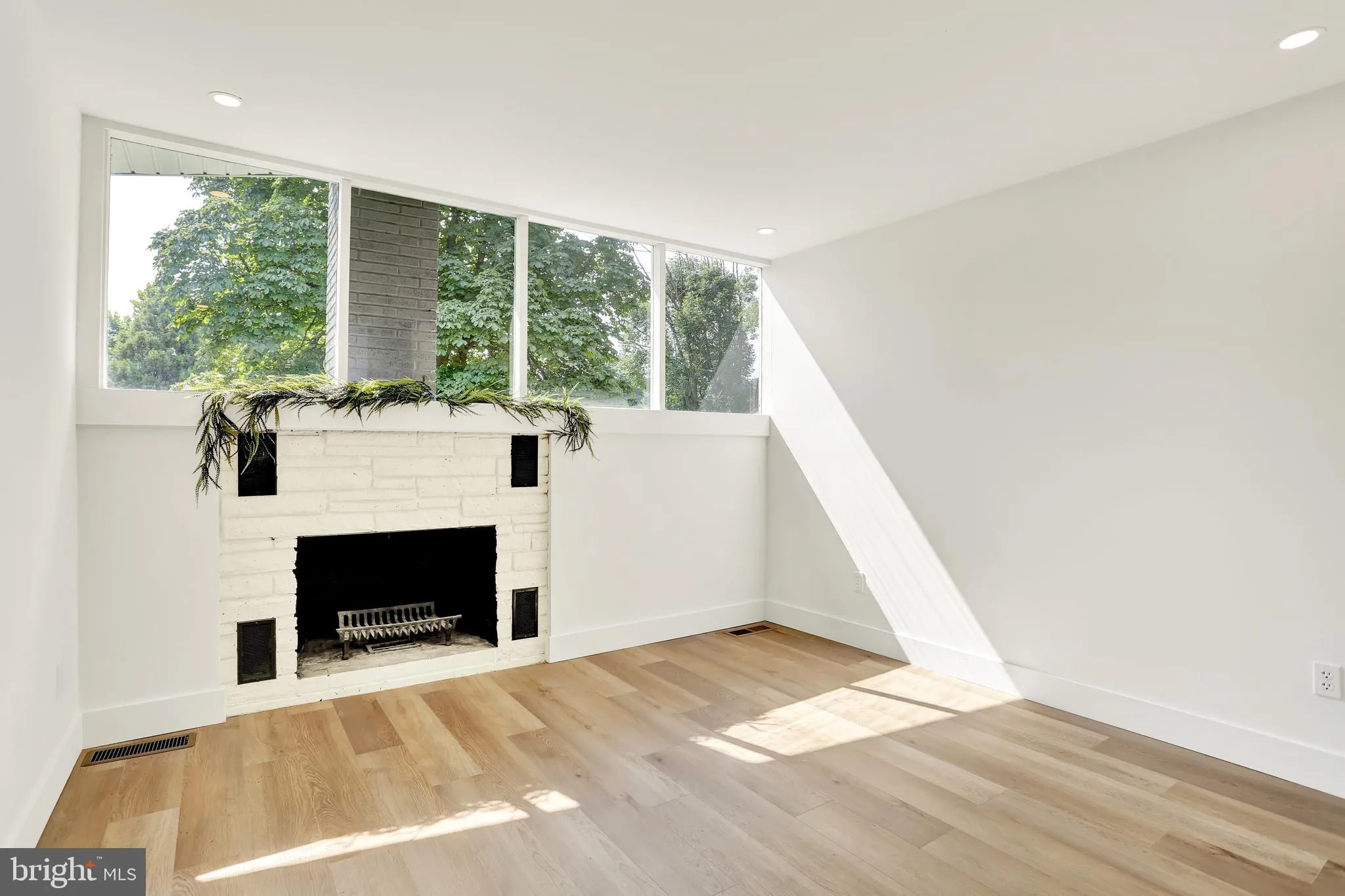 Womelsdorf, Pennsylvania 19567, United States, 4 Bedrooms Bedrooms, ,4 BathroomsBathrooms,Residential,Pending,184608