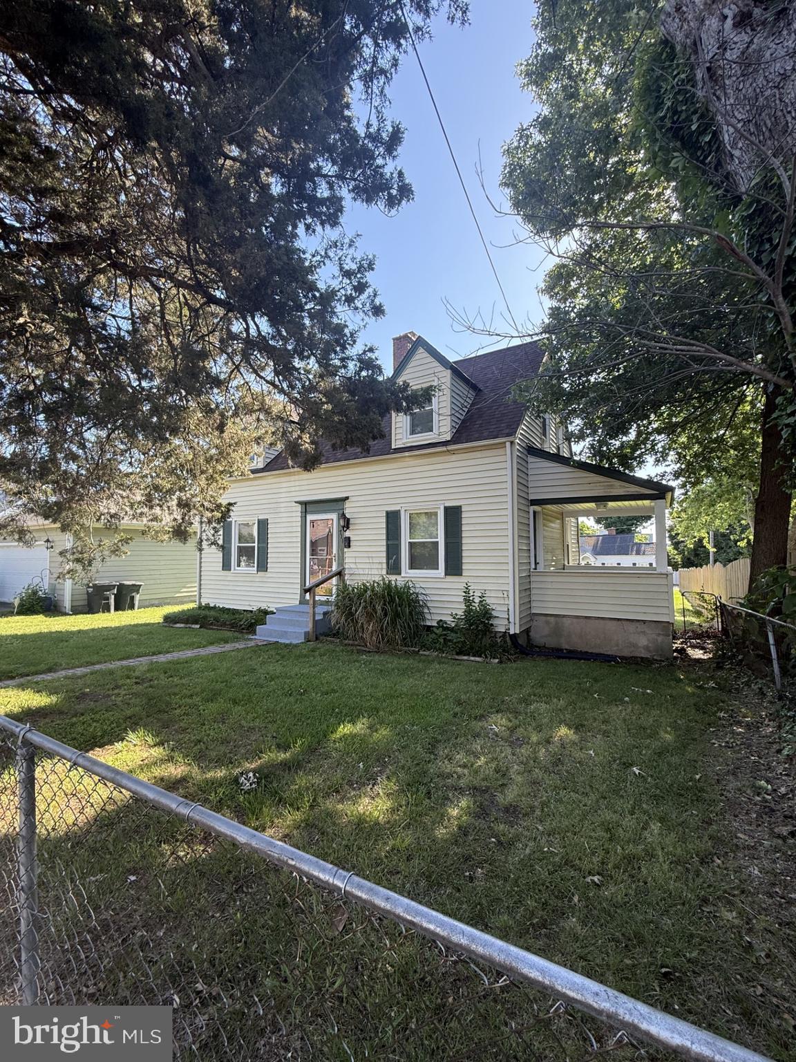 COLONIAL BEACH - Residential Lease