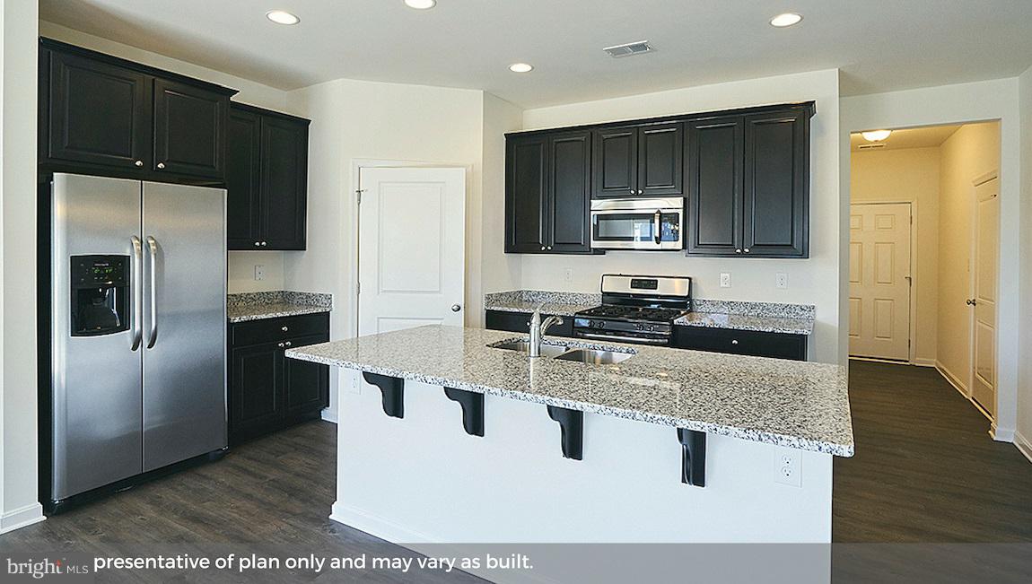 HUNTER'S CREST - Residential