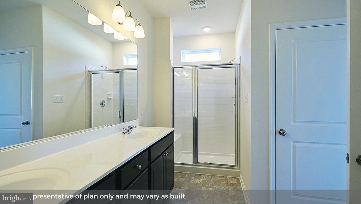 HUNTER'S CREST - Residential