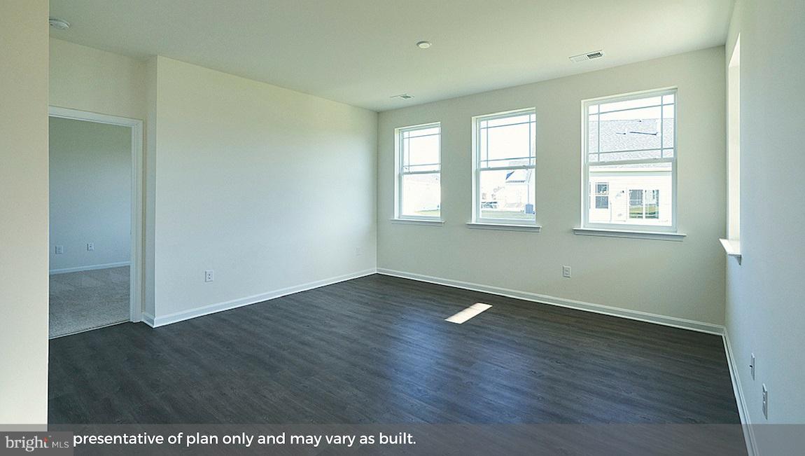 HUNTER'S CREST - Residential