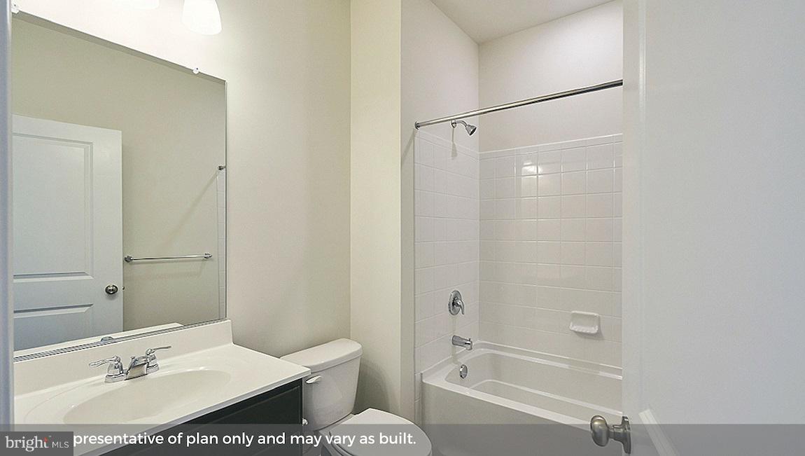 HUNTER'S CREST - Residential