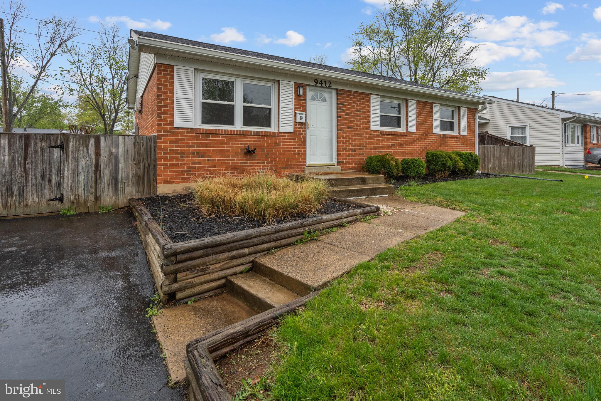 WEST GATE OF LOMOND - Residential Lease