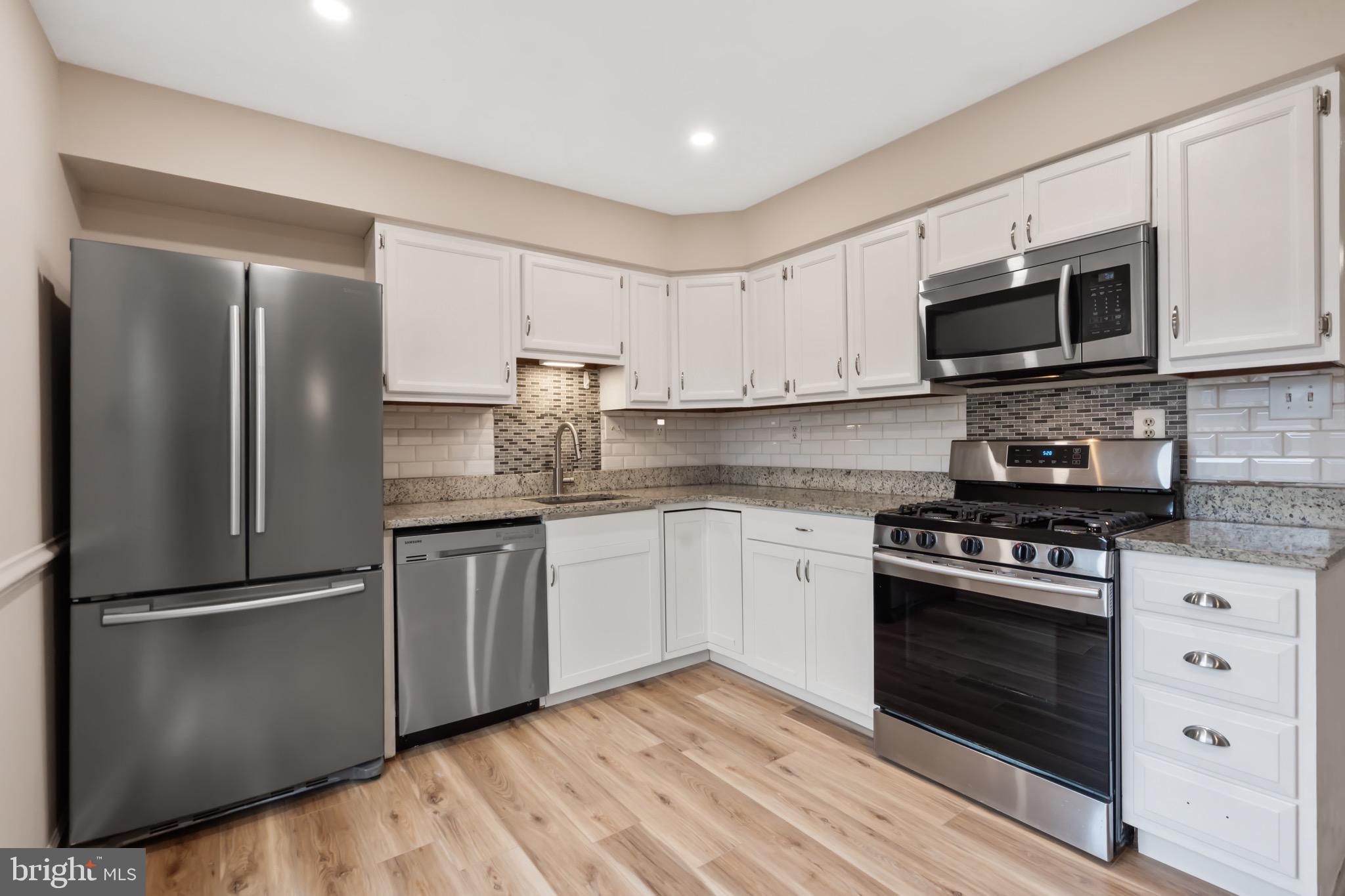 WEST GATE OF LOMOND - Residential Lease