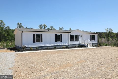Mobile Home For Sale - 355 Moorefield Road<br/> MINERAL, VA 23117