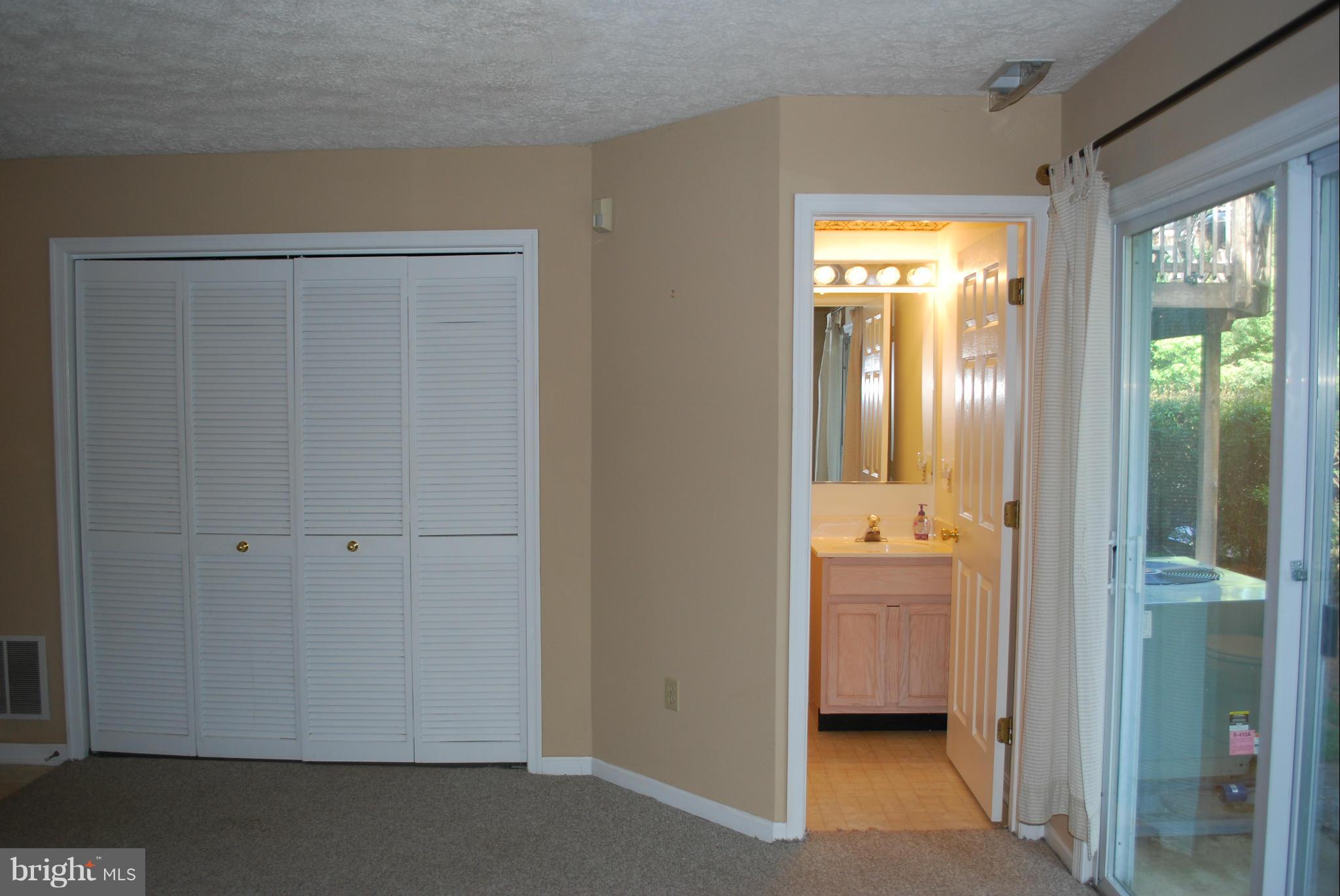 COLUMBIA PARK - Residential Lease