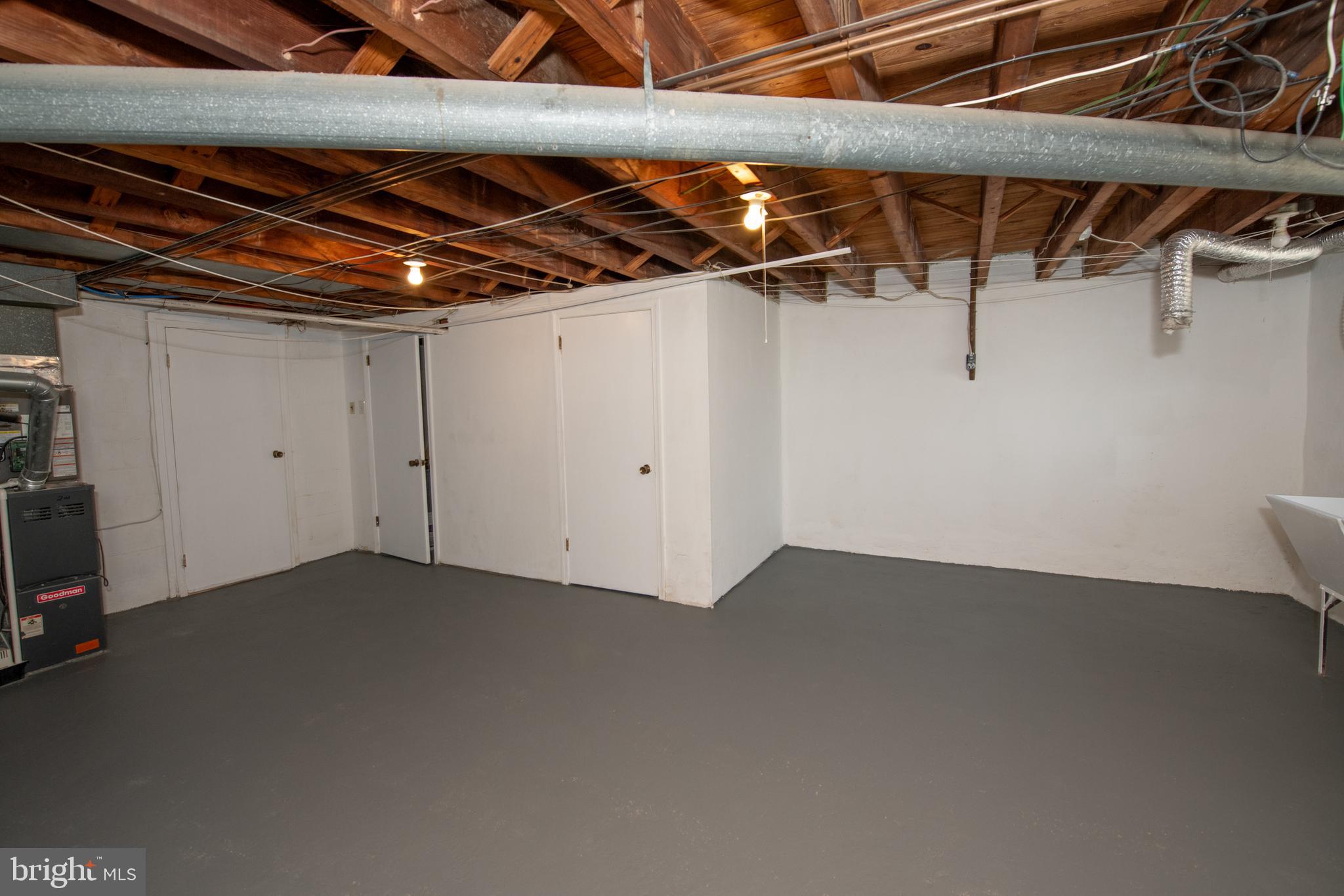 FOX CHASE - Residential