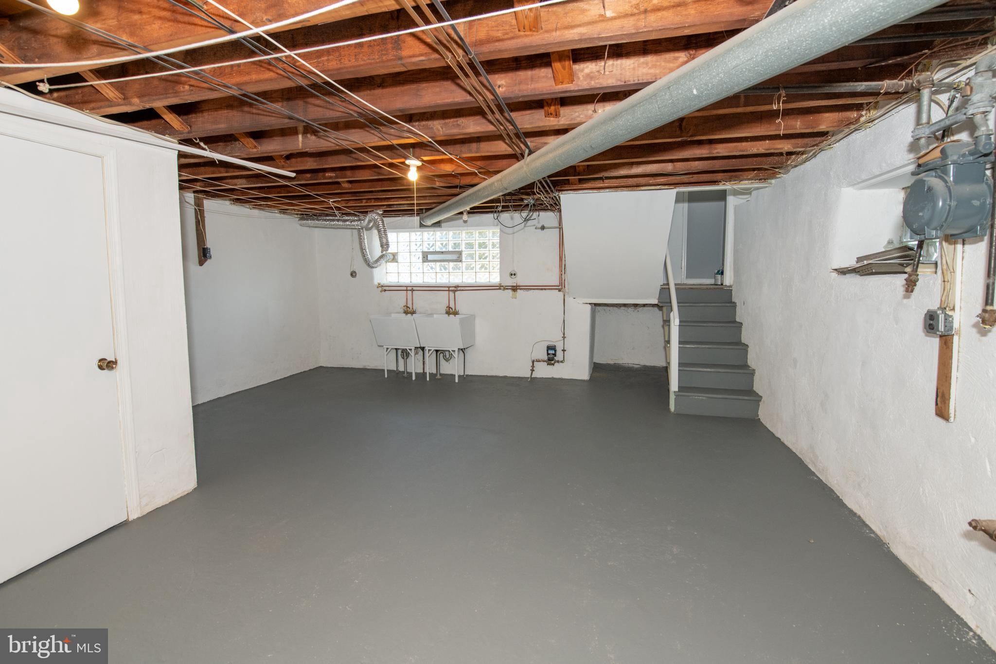 FOX CHASE - Residential