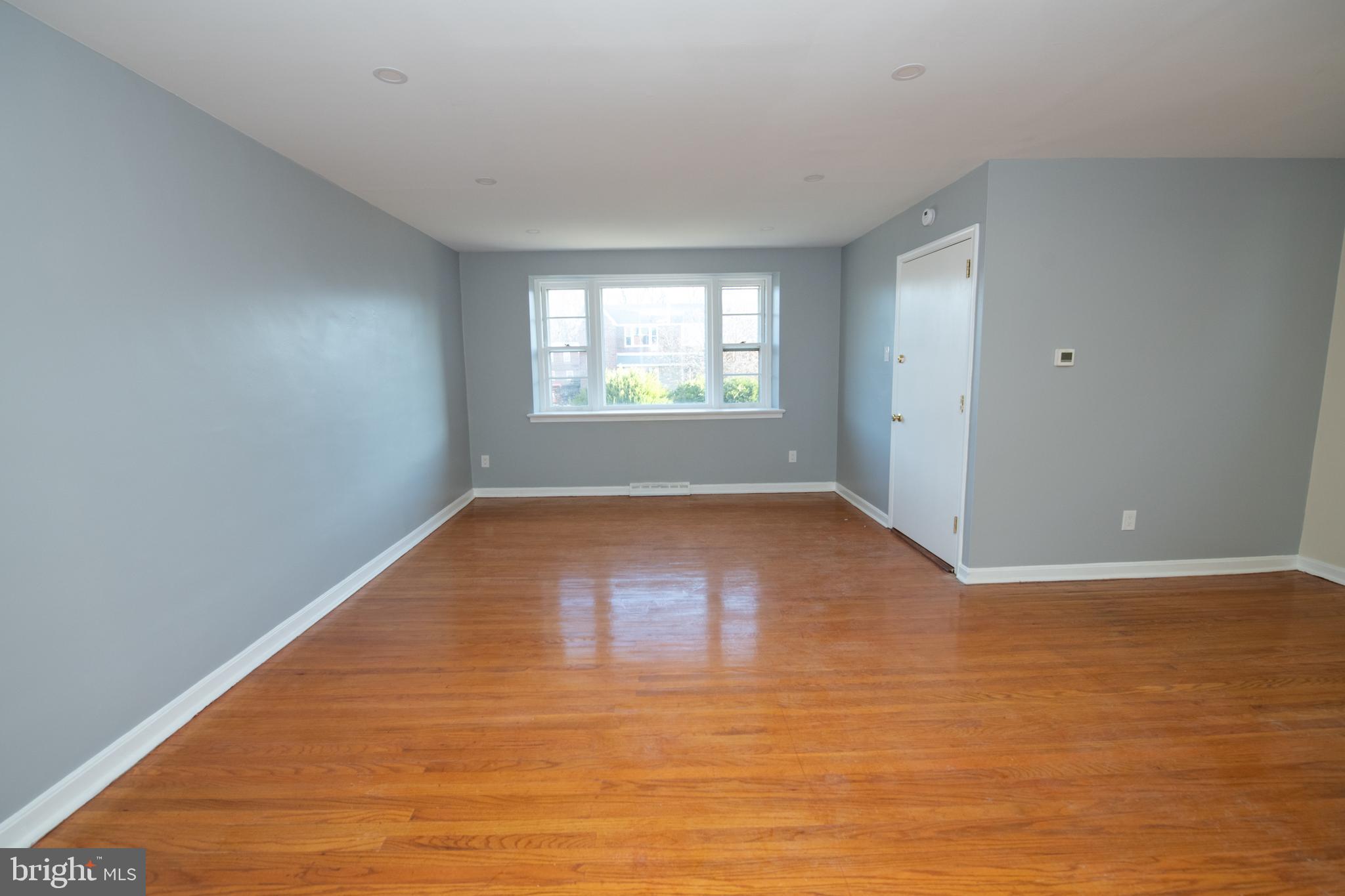 FOX CHASE - Residential