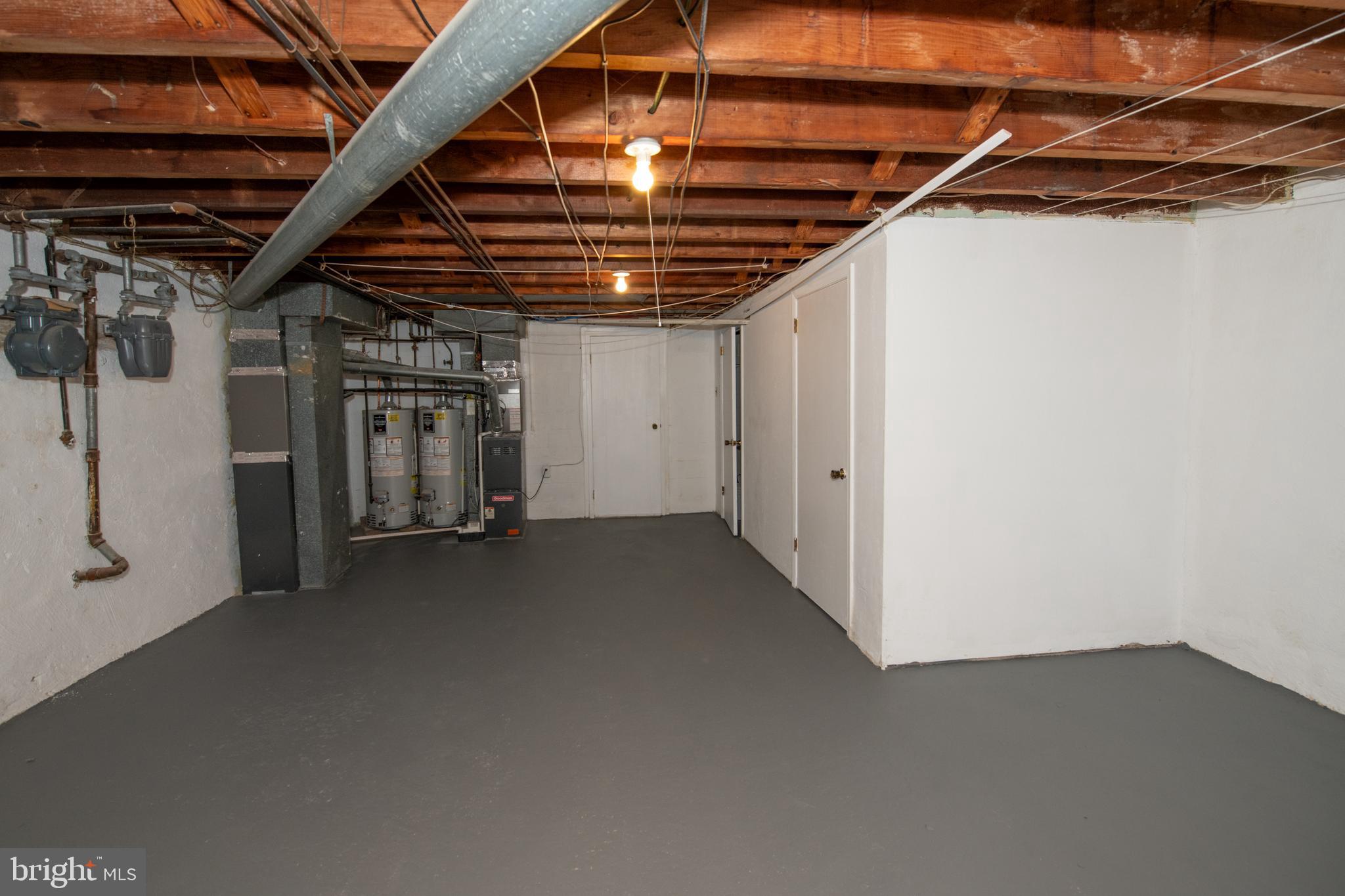 FOX CHASE - Residential