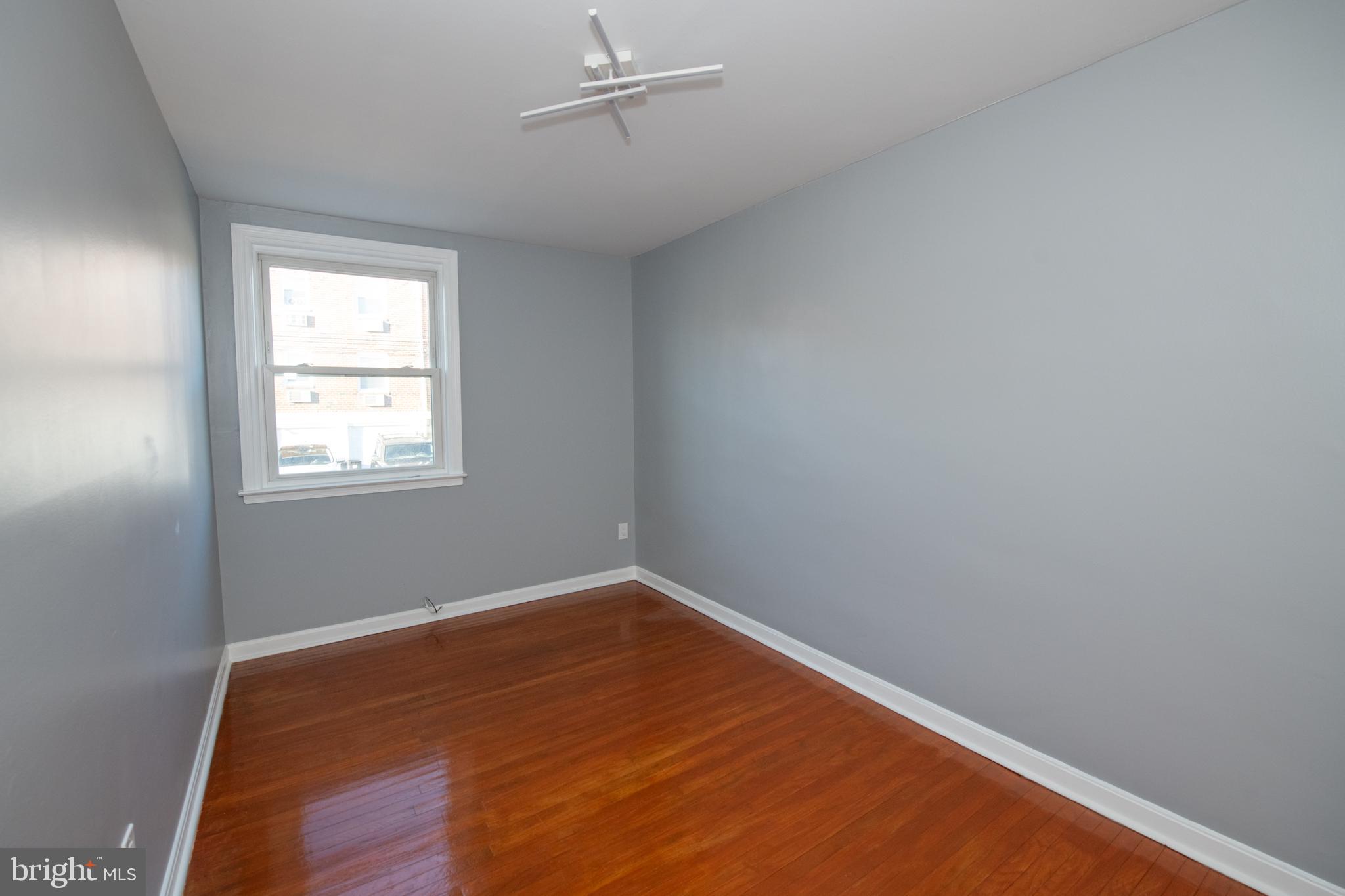 FOX CHASE - Residential