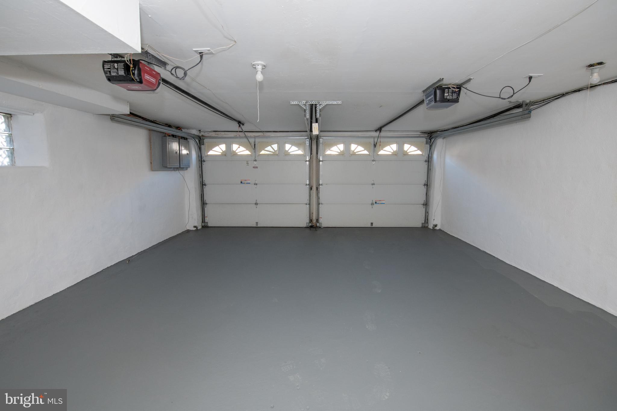 FOX CHASE - Residential