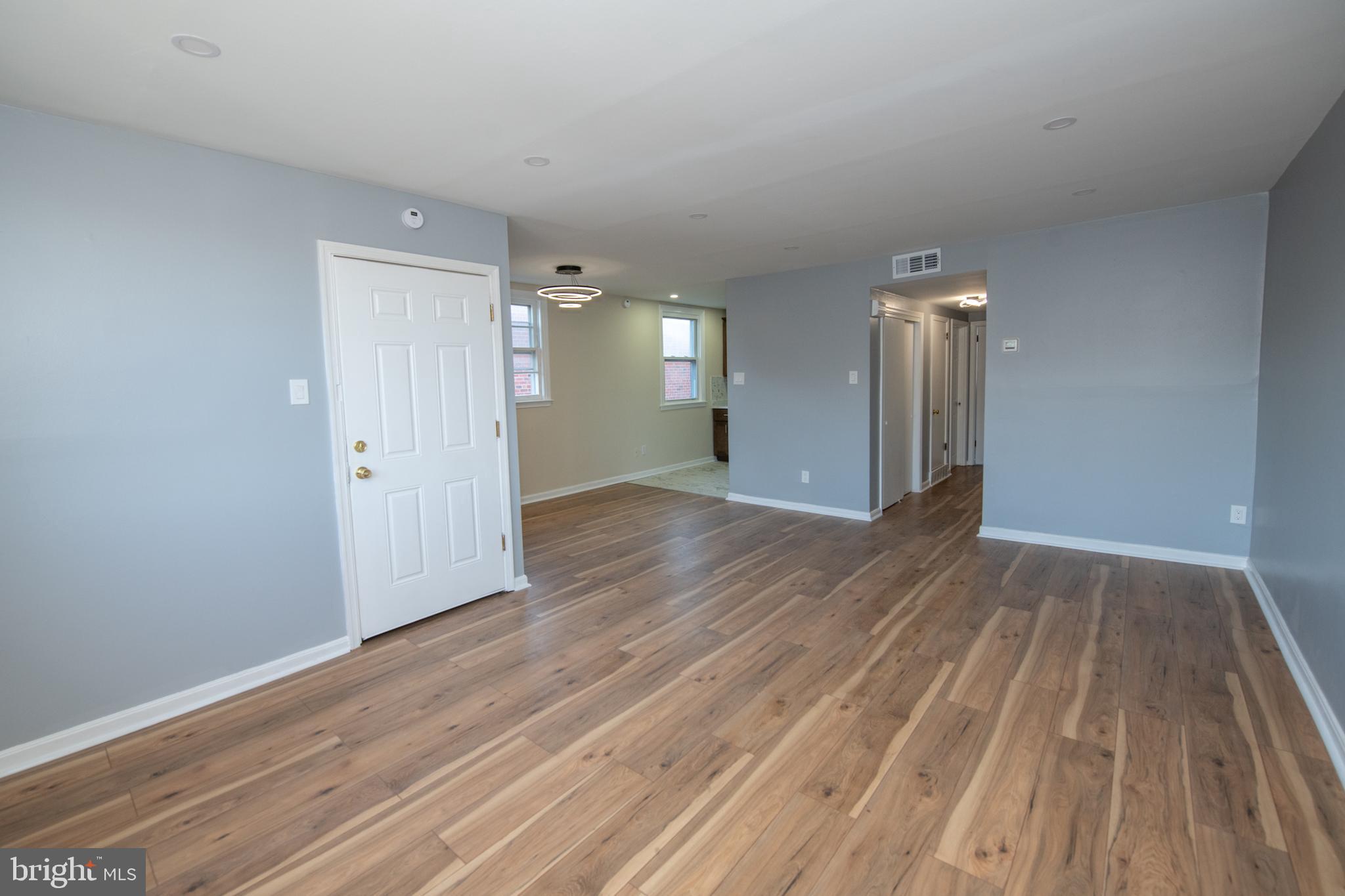 FOX CHASE - Residential