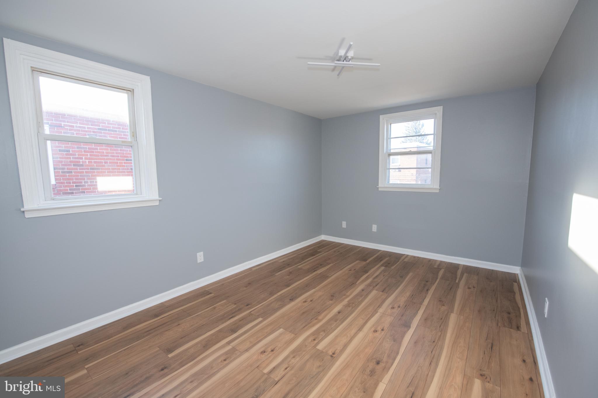 FOX CHASE - Residential