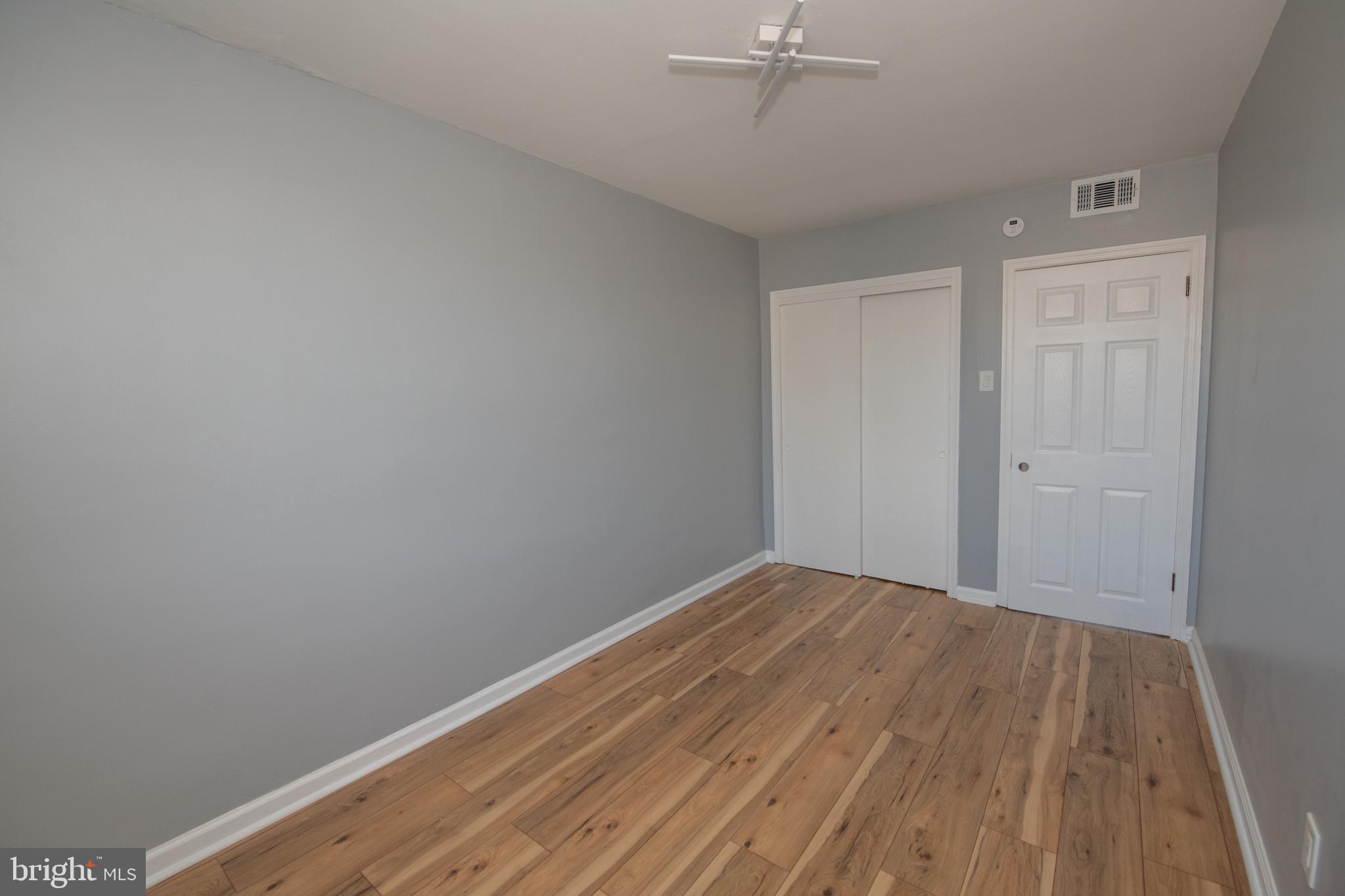 FOX CHASE - Residential