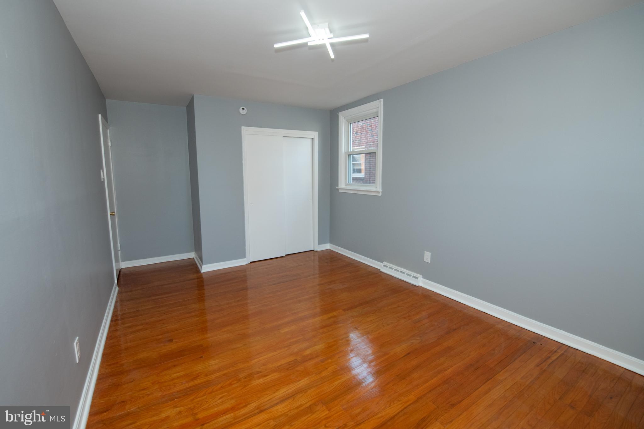 FOX CHASE - Residential