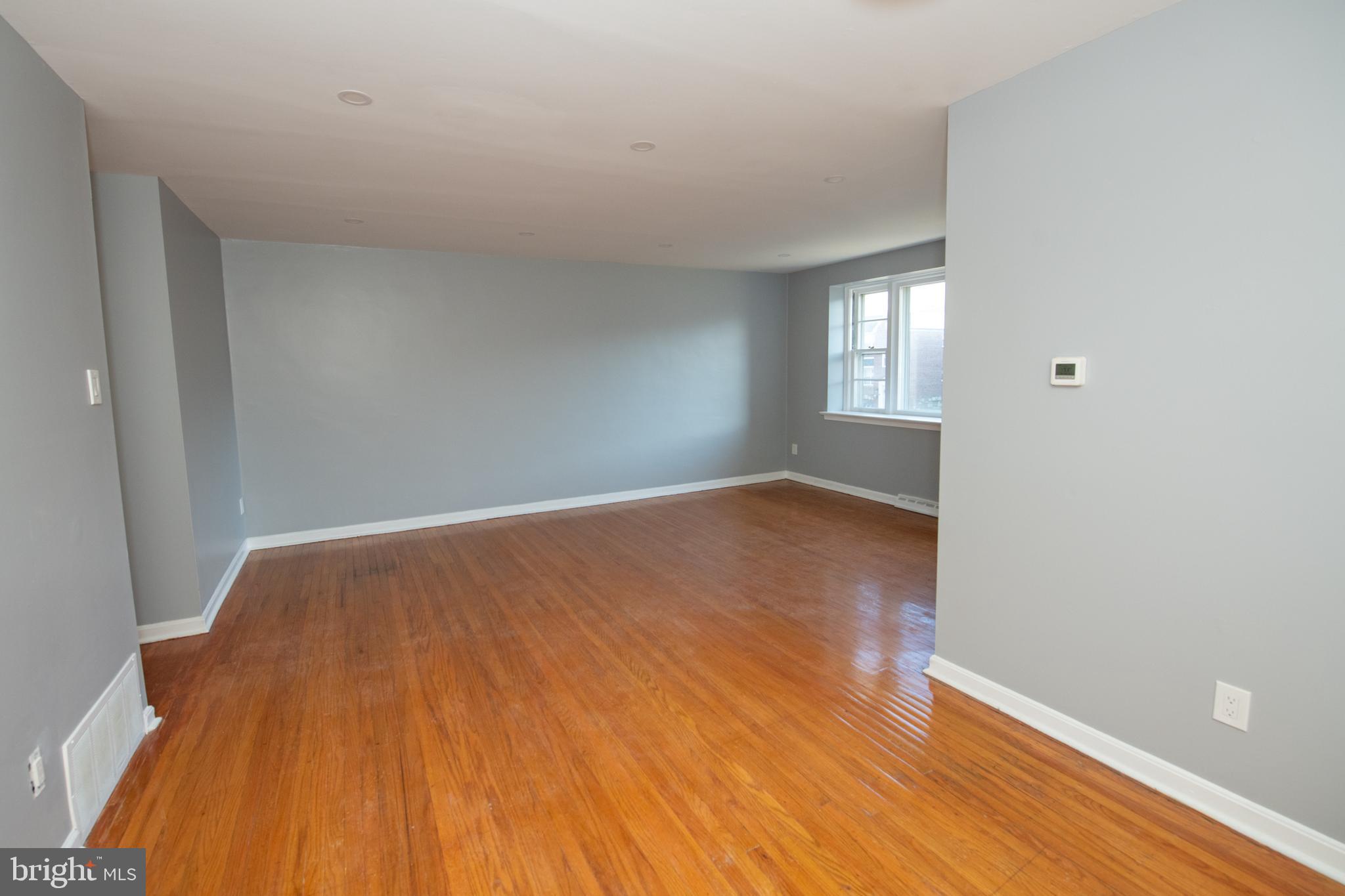 FOX CHASE - Residential