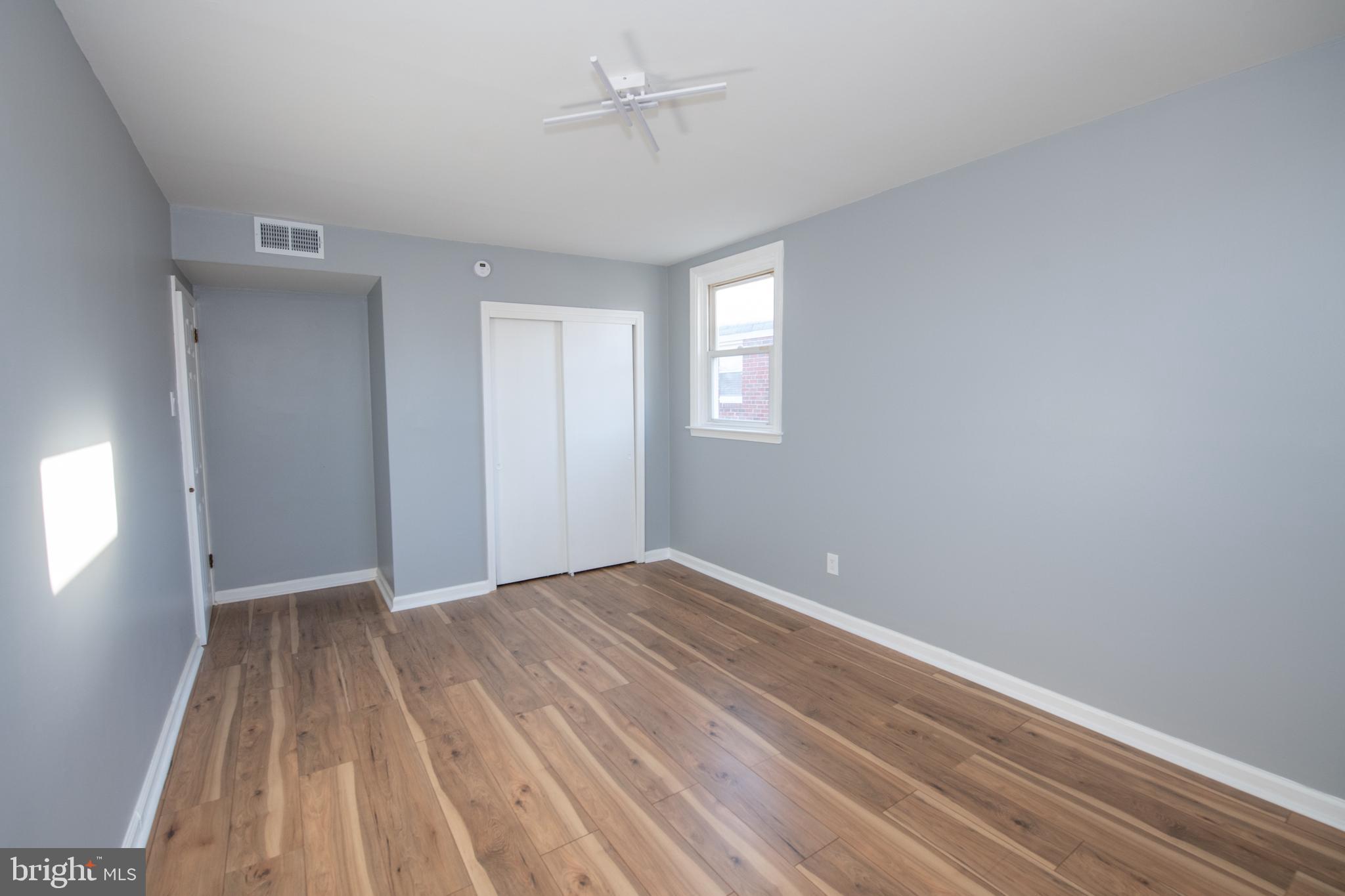 FOX CHASE - Residential