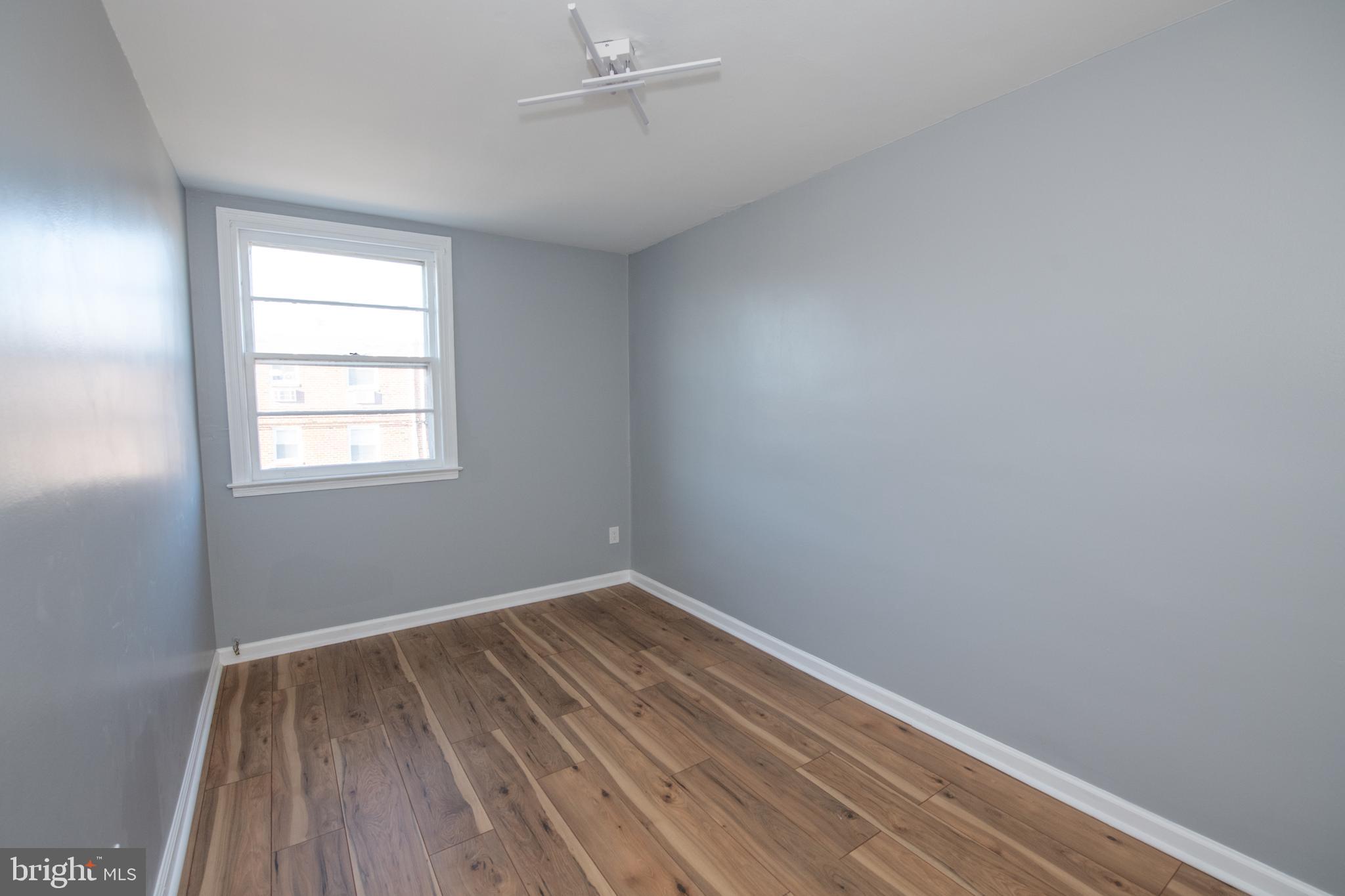 FOX CHASE - Residential