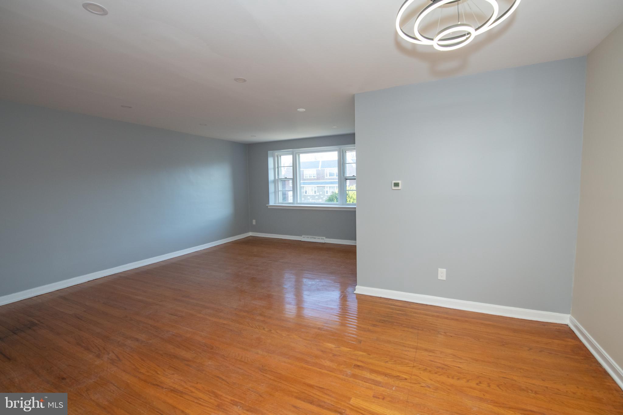 FOX CHASE - Residential