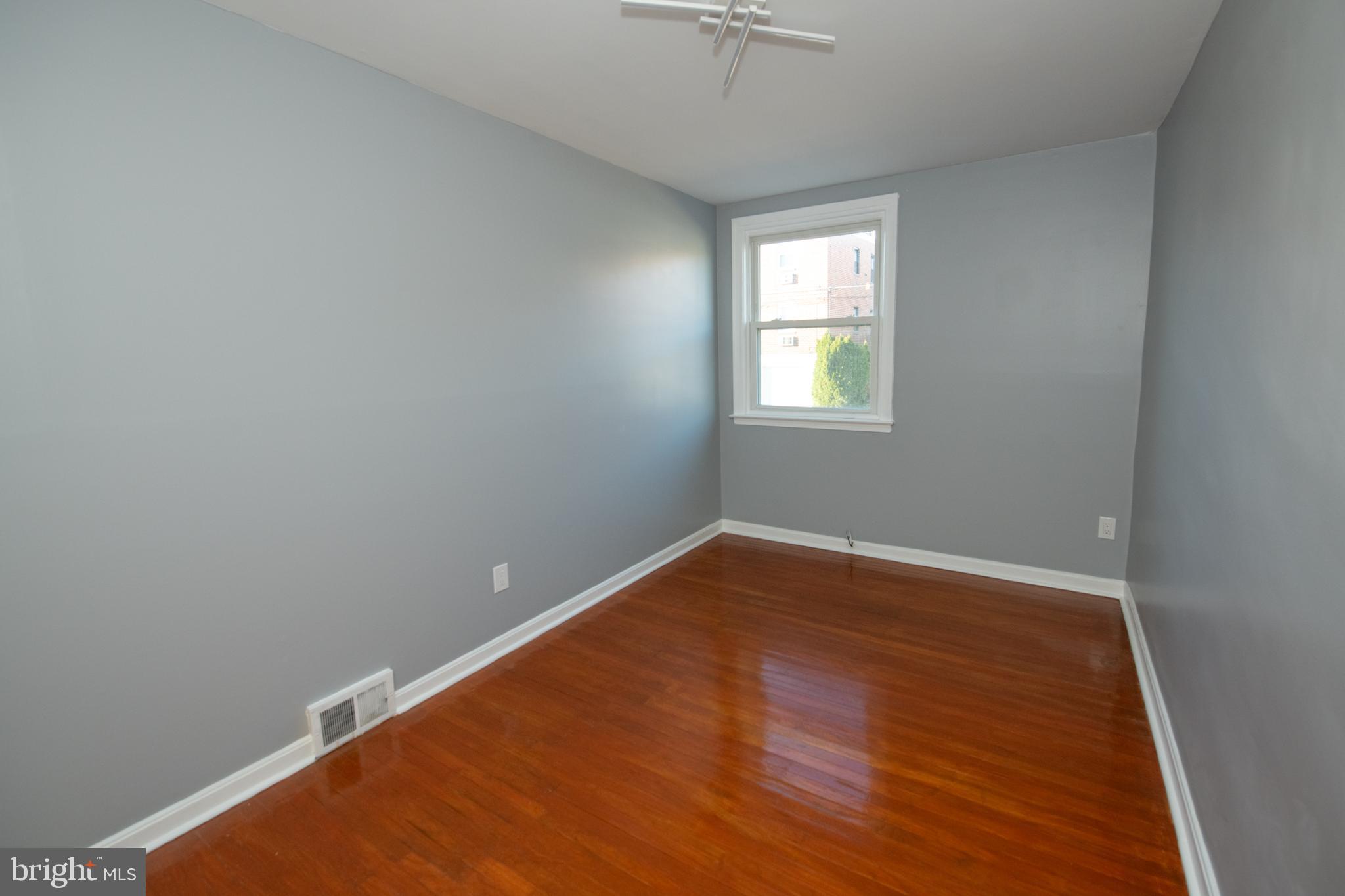 FOX CHASE - Residential