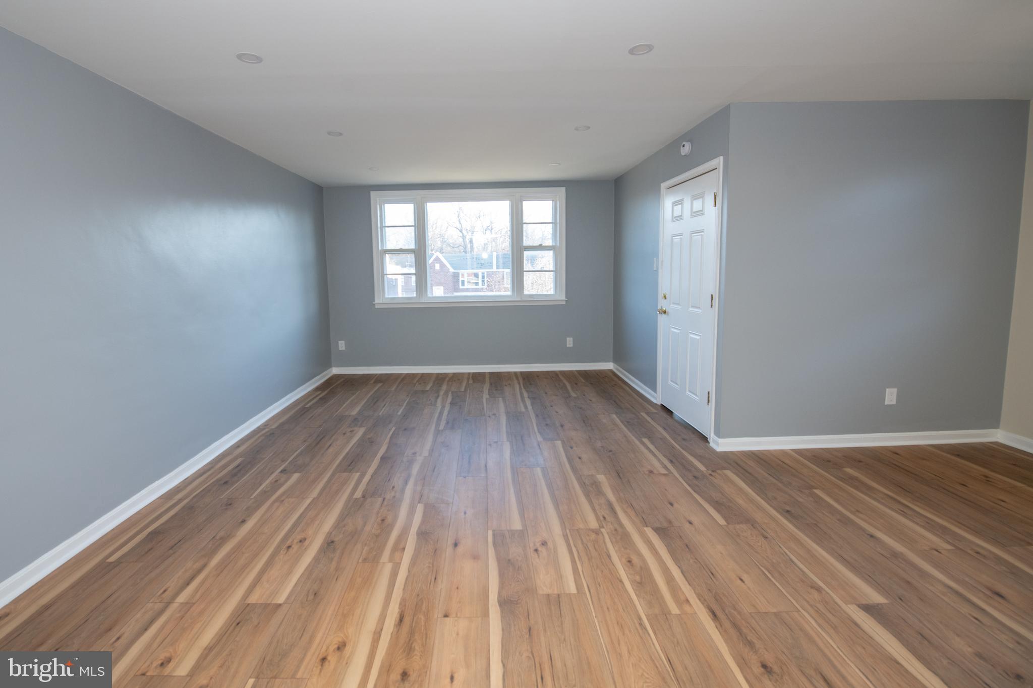 FOX CHASE - Residential