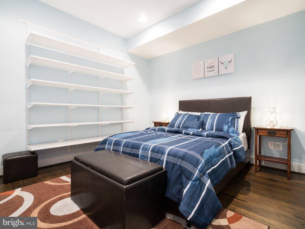 732 GIRARD STREET NW 1