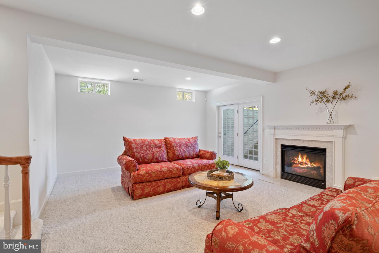 CEDAR CREST - Residential