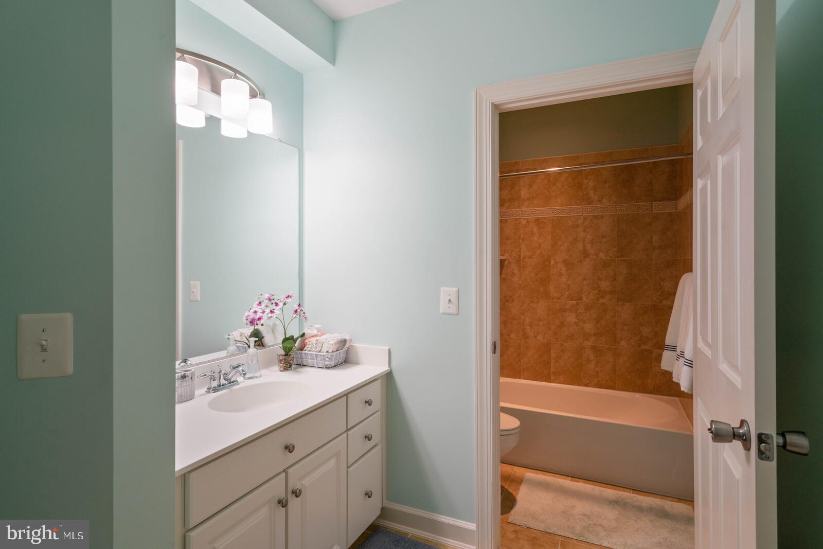 CEDAR CREST - Residential