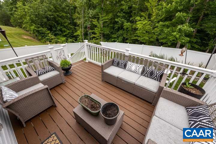 VILLAGE OAKS - Residential