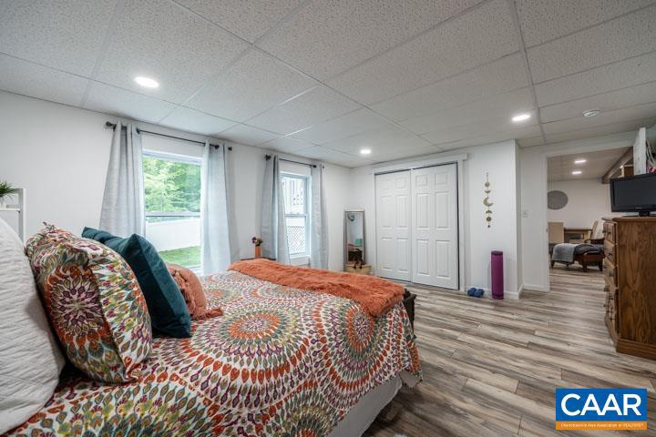 VILLAGE OAKS - Residential