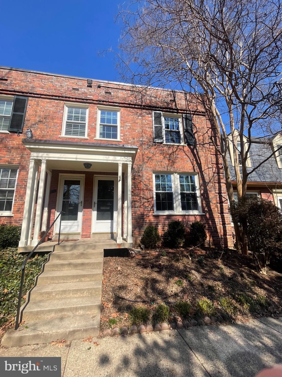 1415 S BARTON STREET S 255