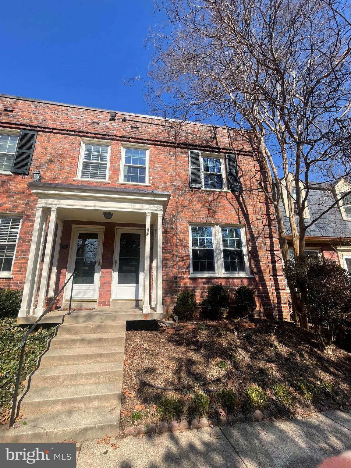 1415 S BARTON STREET S 255