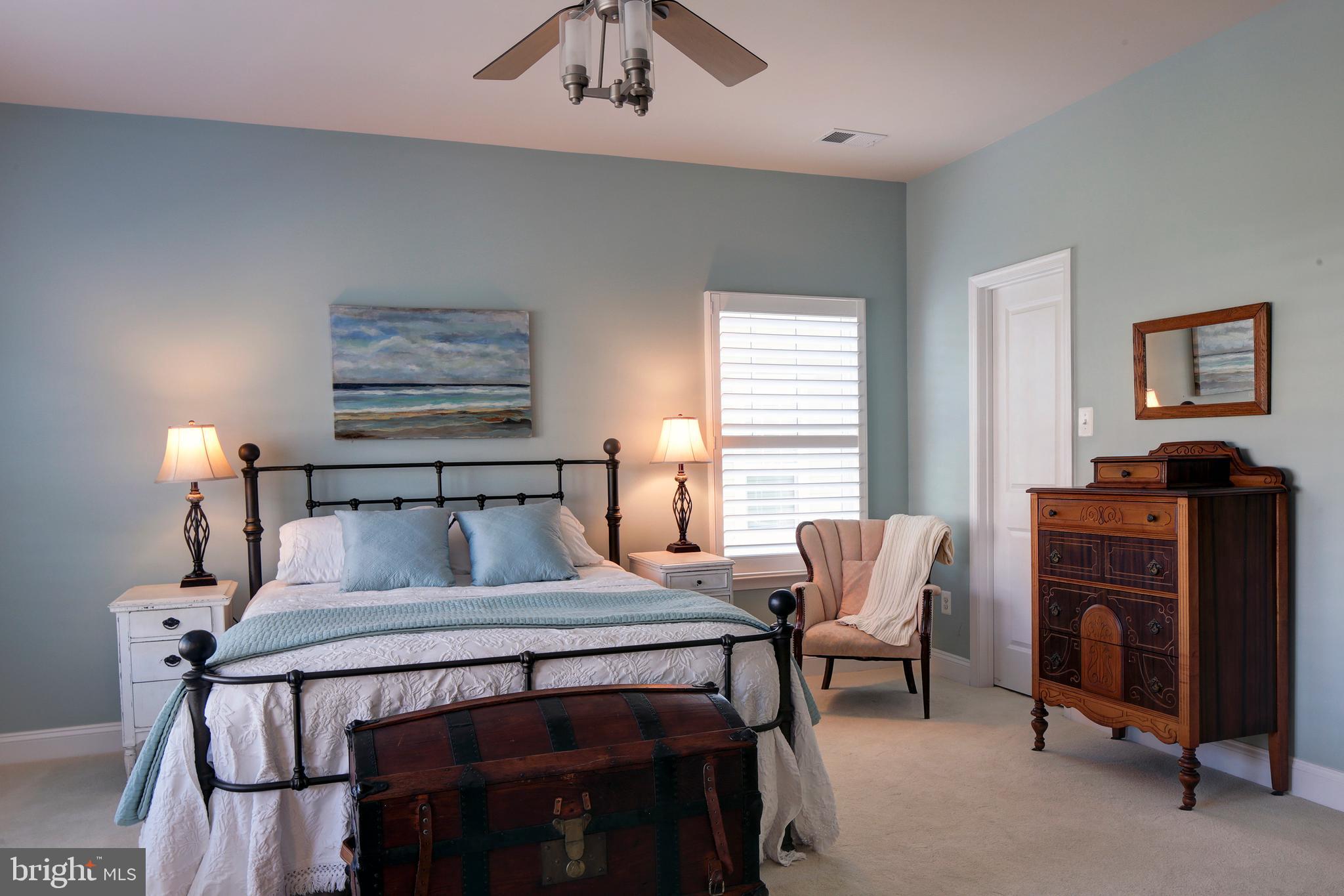 MURRAY HILL - Residential